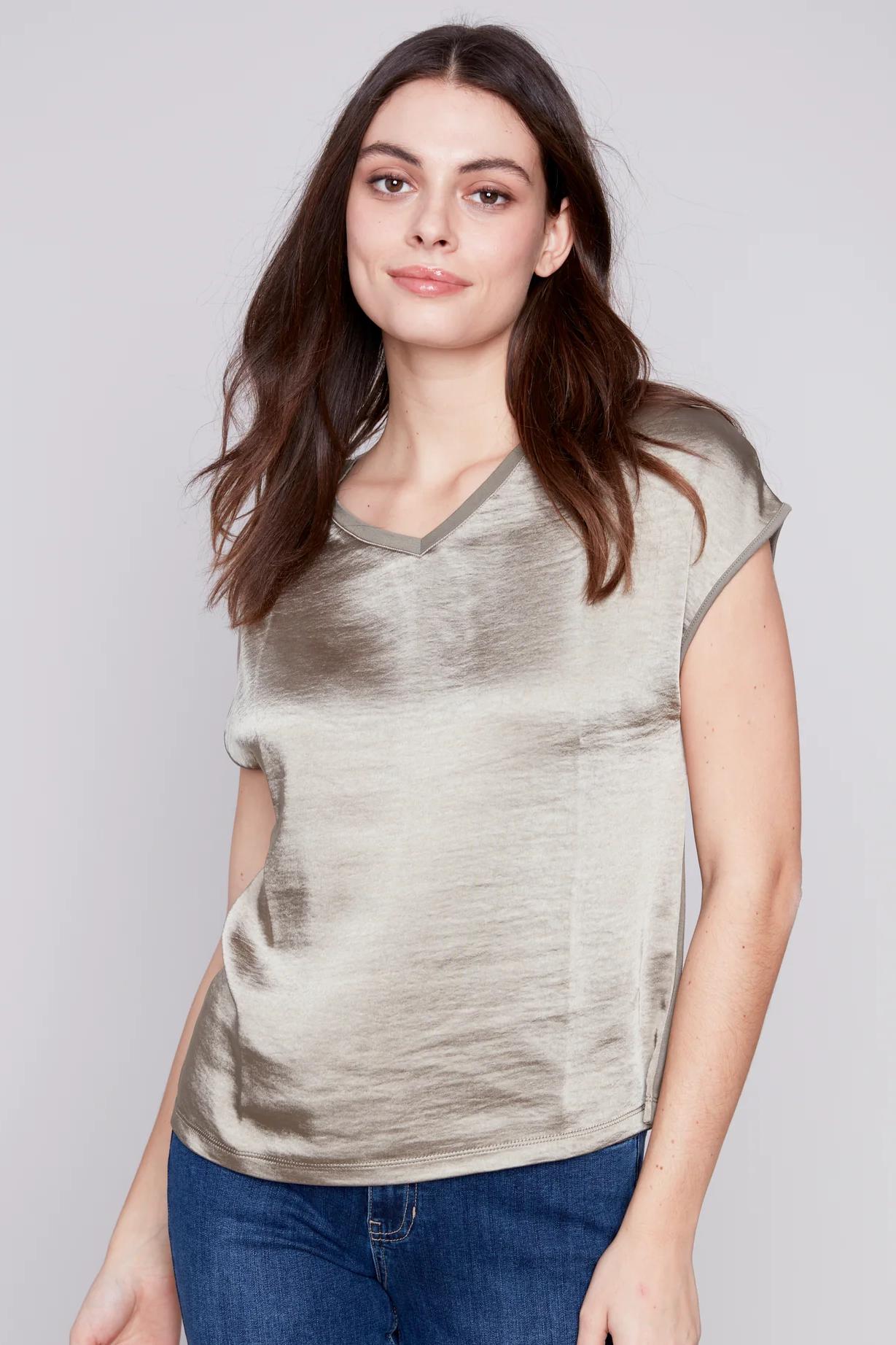 Short sleeve tin and jersey knit top Product Image