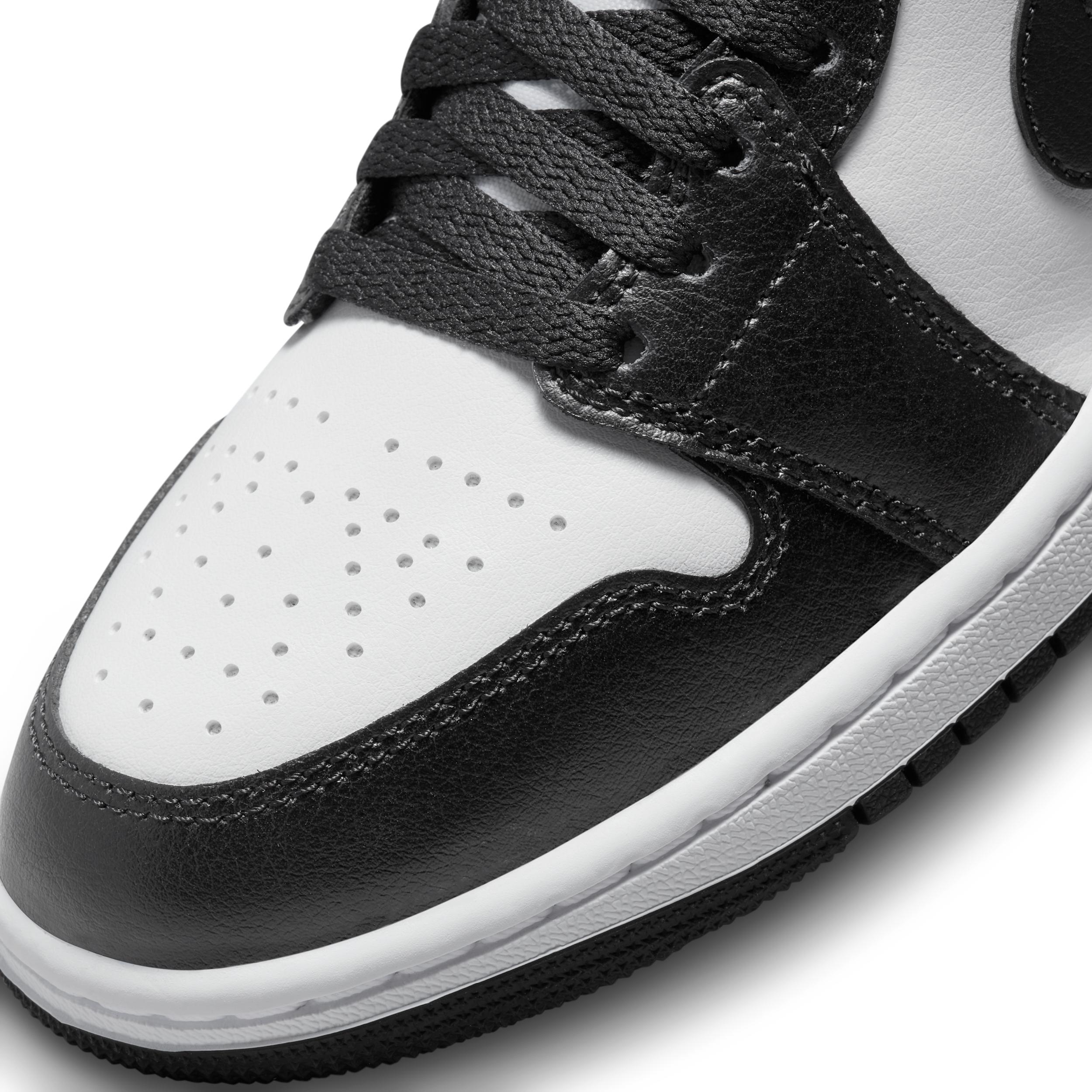 Women's Air Jordan 1 Mid Shoes Product Image