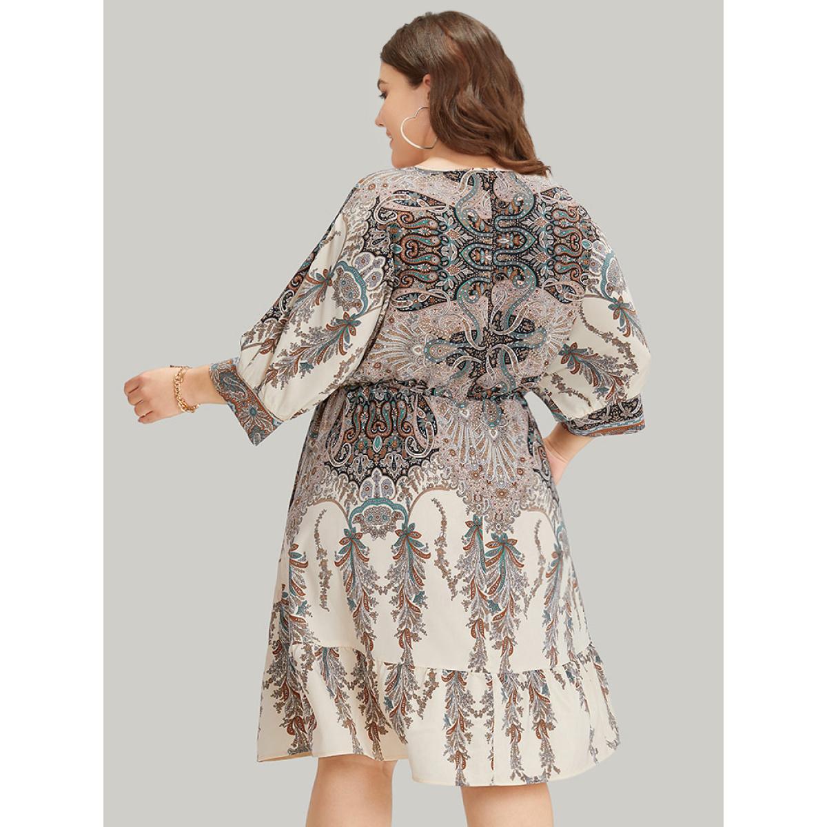 Plus Size Bandana Print Pocket Elastic Waist Patchwork Dress Multicolor Women Vacation Printed V-neck Elbow-length sleeve Curvy Midi Dress BloomChic 18-20/2X Product Image