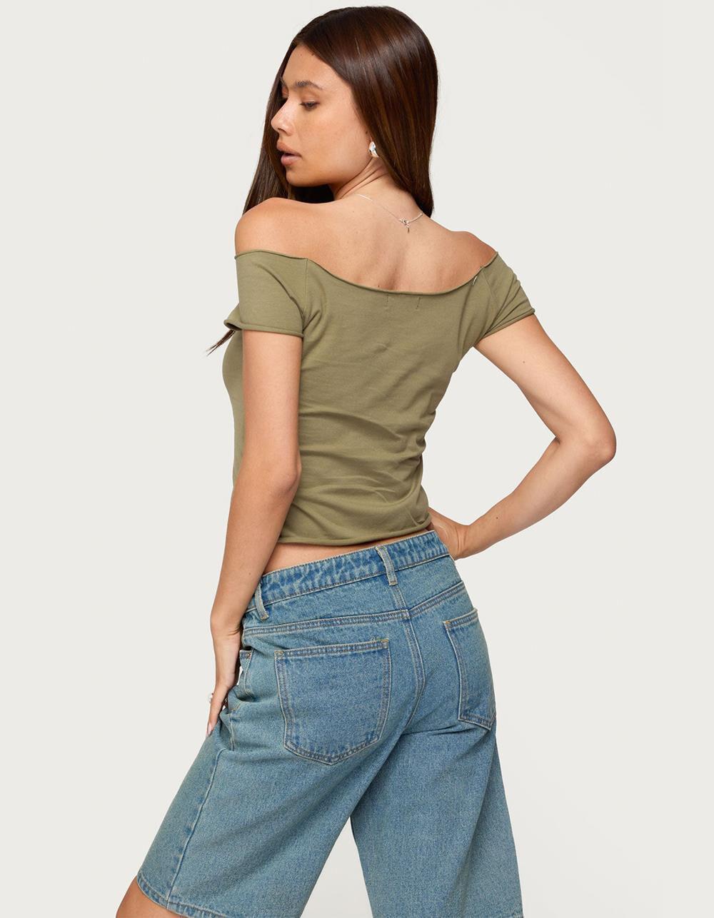 EDIKTED 76 Off Shoulder Top - DK GREEN Product Image
