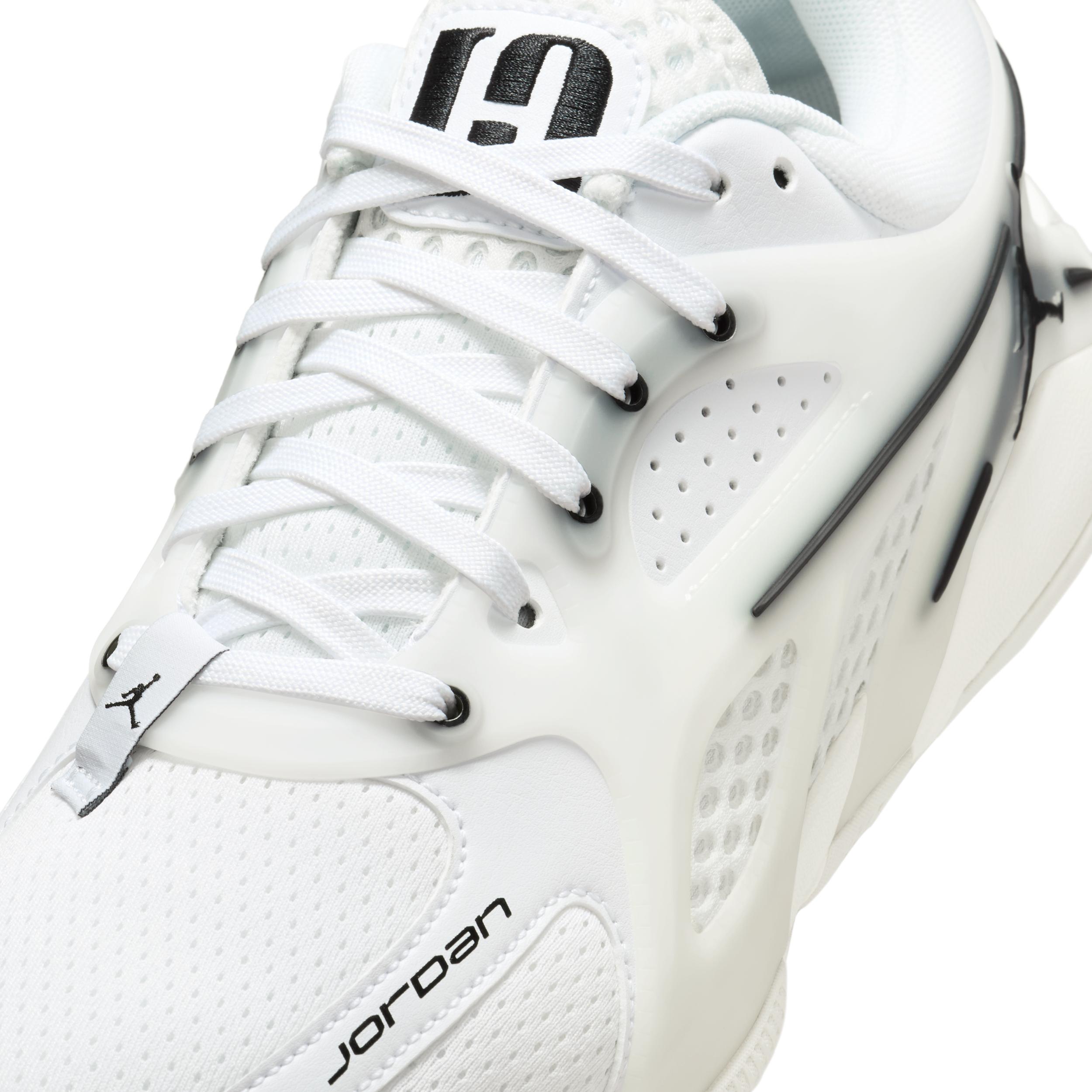 Womens Jordan Heir Series Triple White Basketball Shoes | FZ2471-110 Product Image