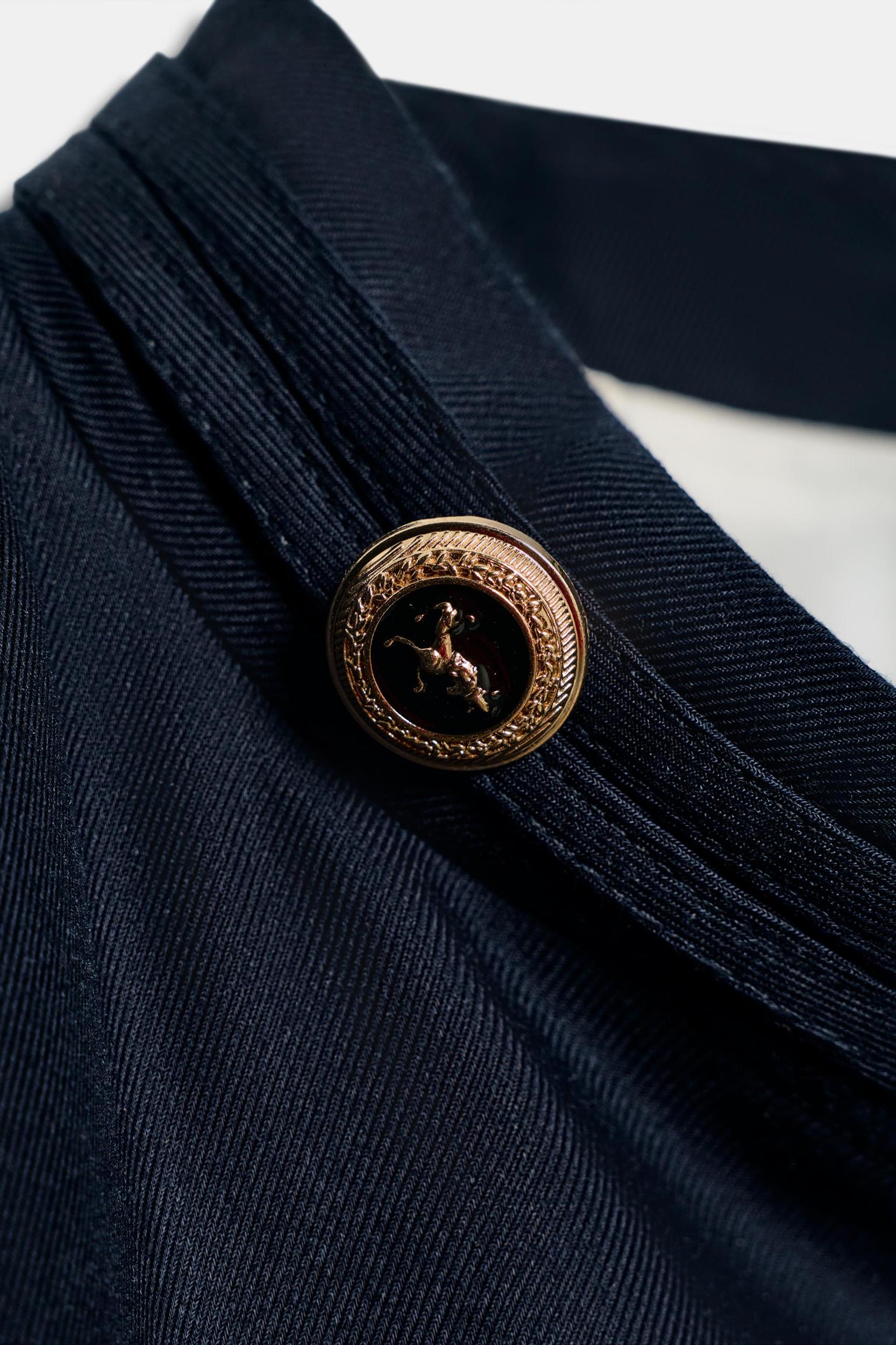 GOLD BUTTON FITTED BLAZER Product Image