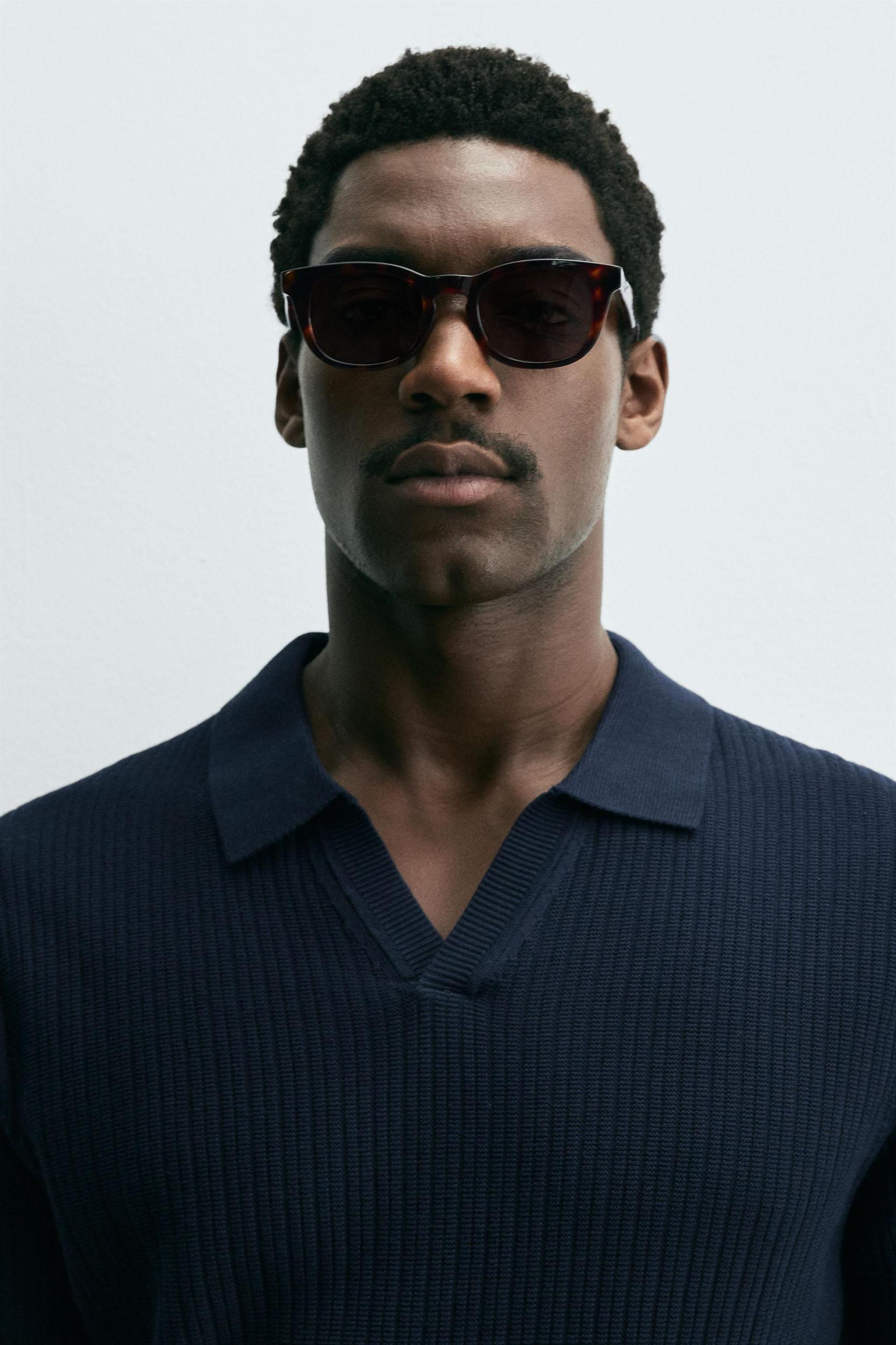 RIBBED KNIT POLO SHIRT Product Image