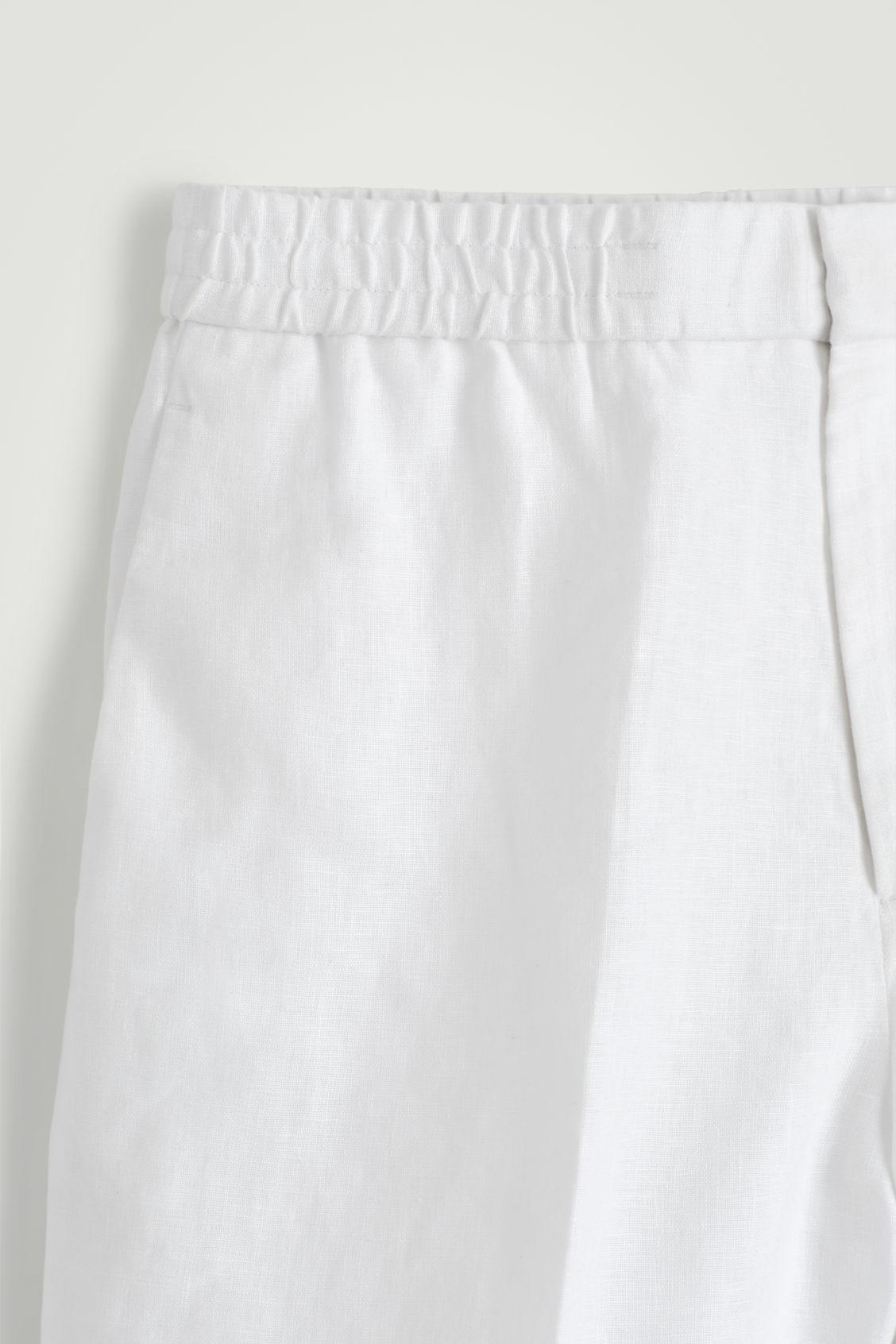 ELASTICATED LINEN SHORTS Product Image