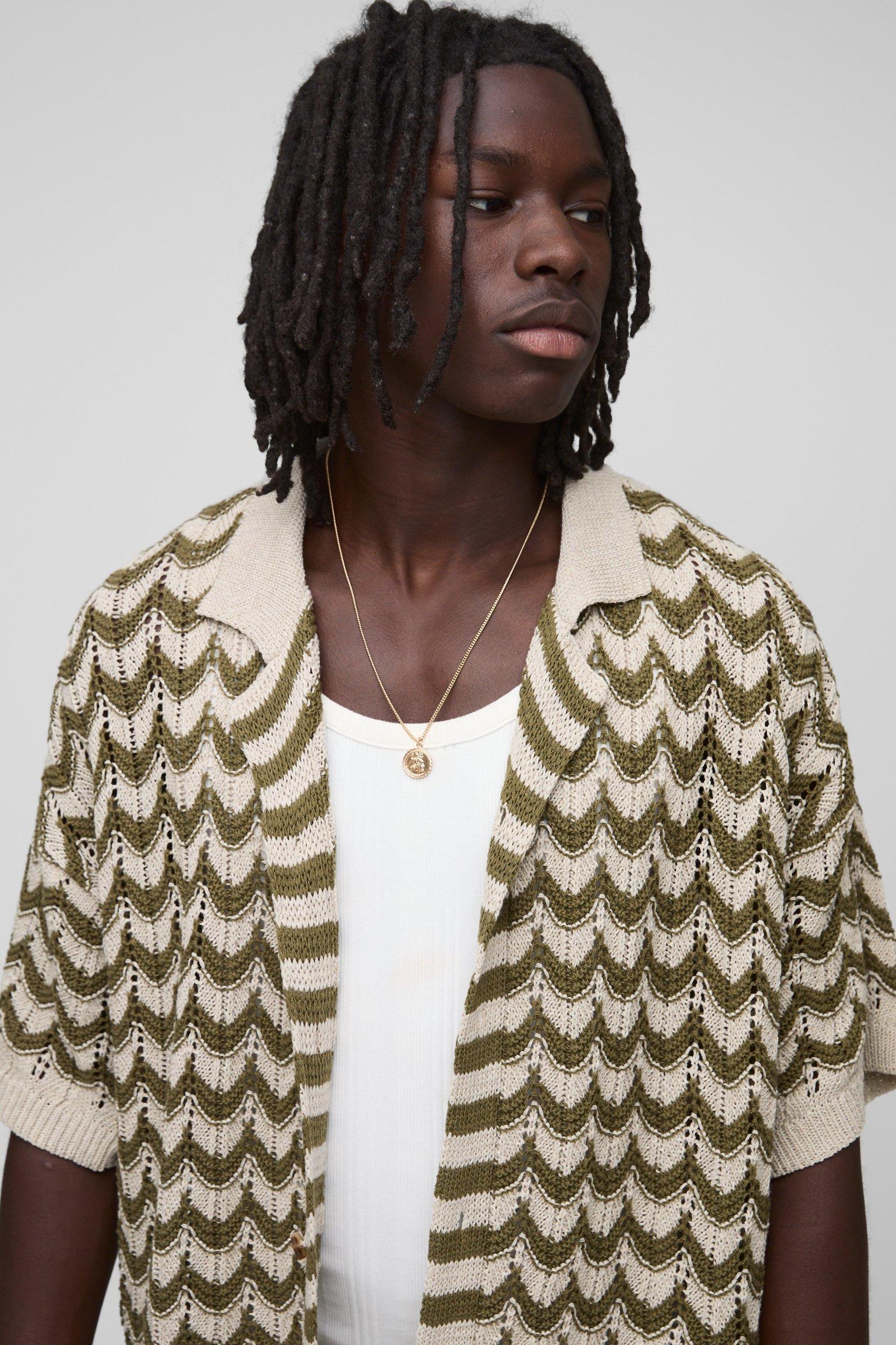 Relaxed Fit Revere Wavy Abstract Knitted Shirt | boohooMAN USA Product Image