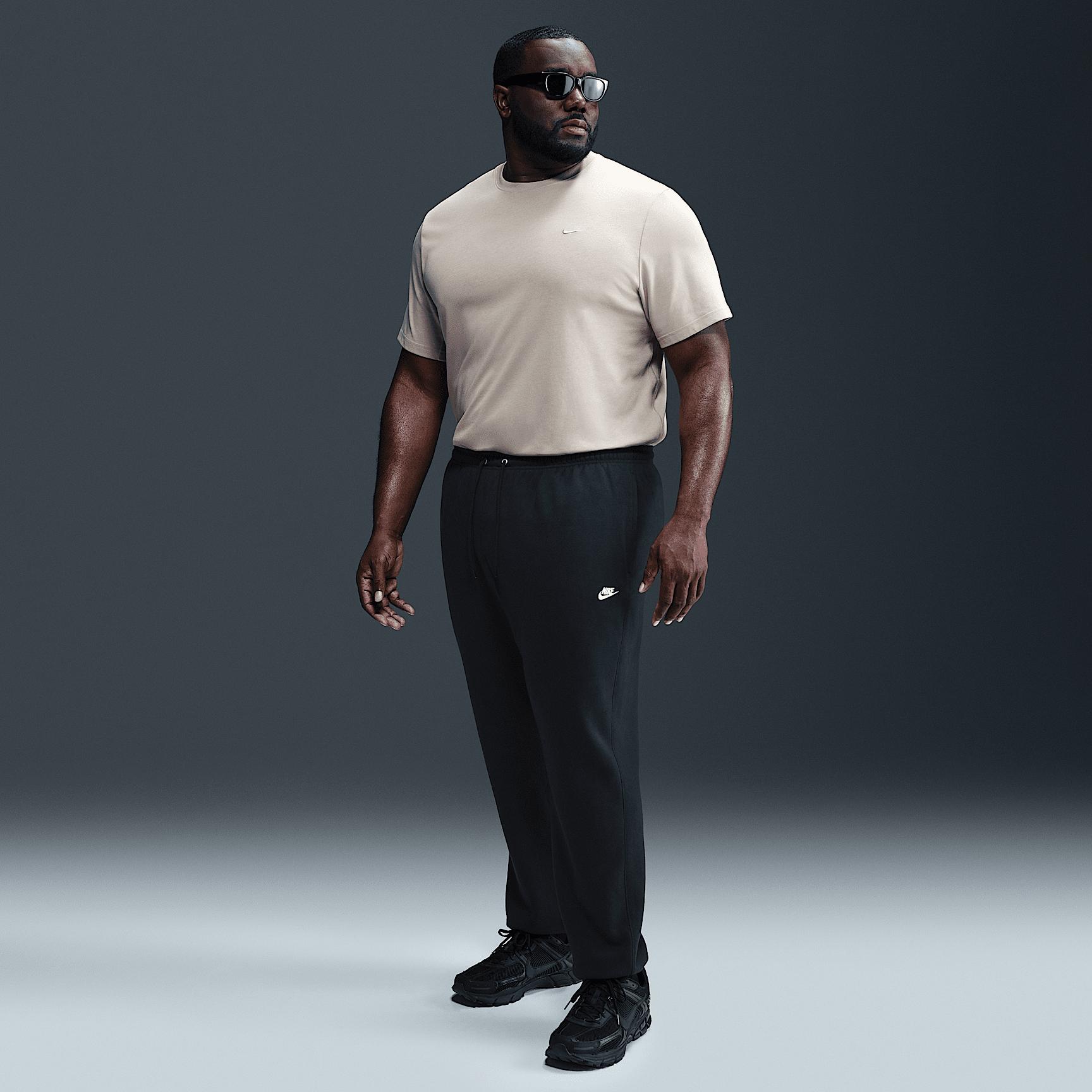 Nike Mens Club Cuffed Brushed Fleece Pants | FN3808-010 Product Image