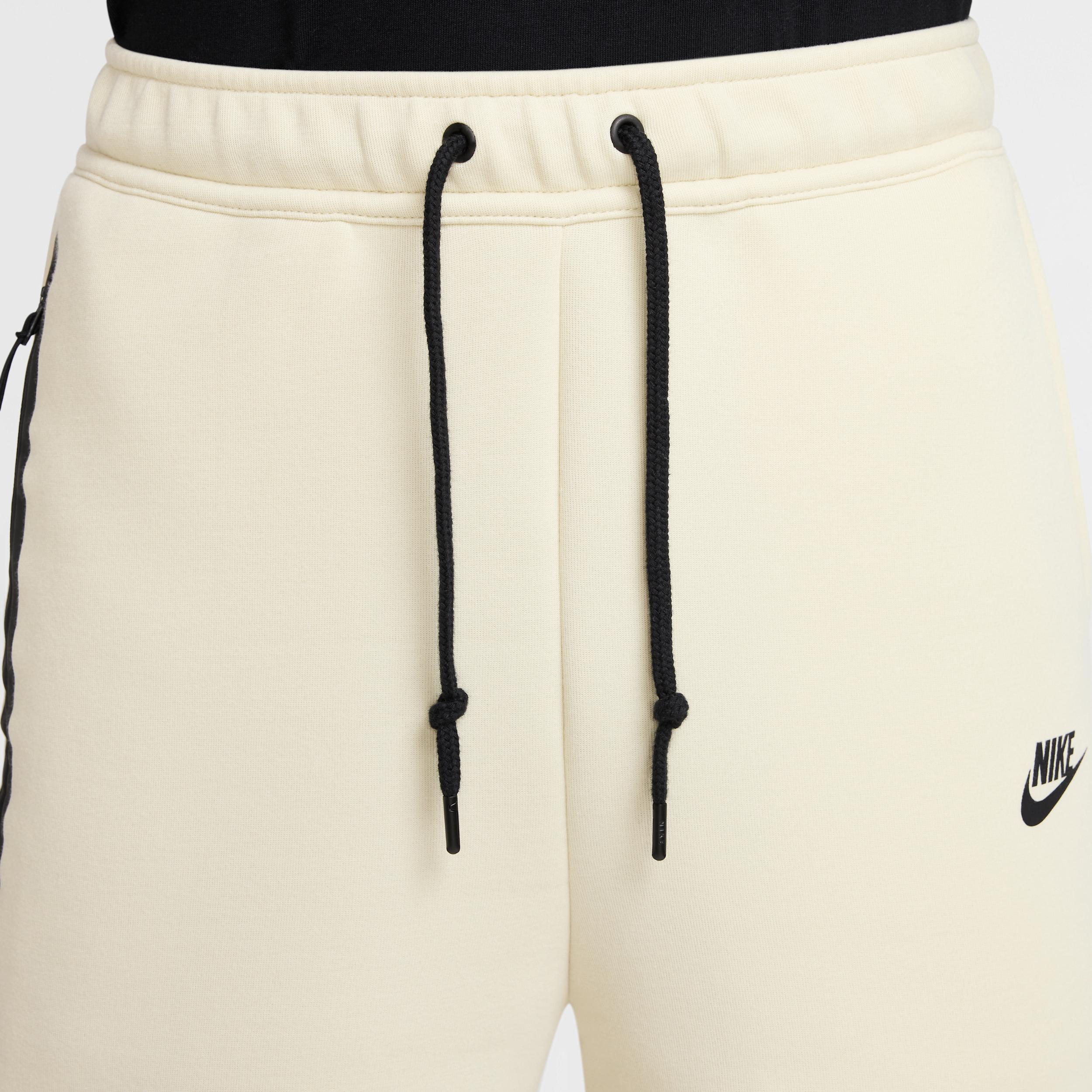 Men's Nike Sportswear Tech Fleece Shorts Product Image