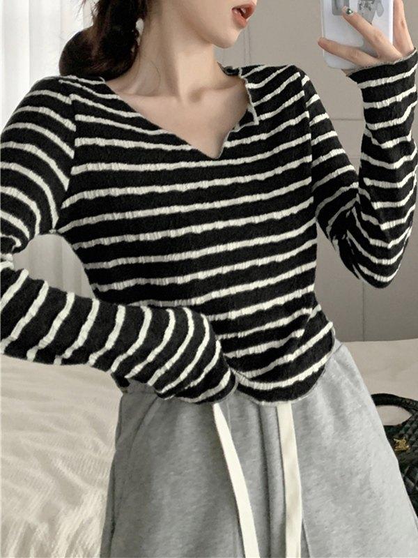 Texture Striped Knit Crop Top Product Image