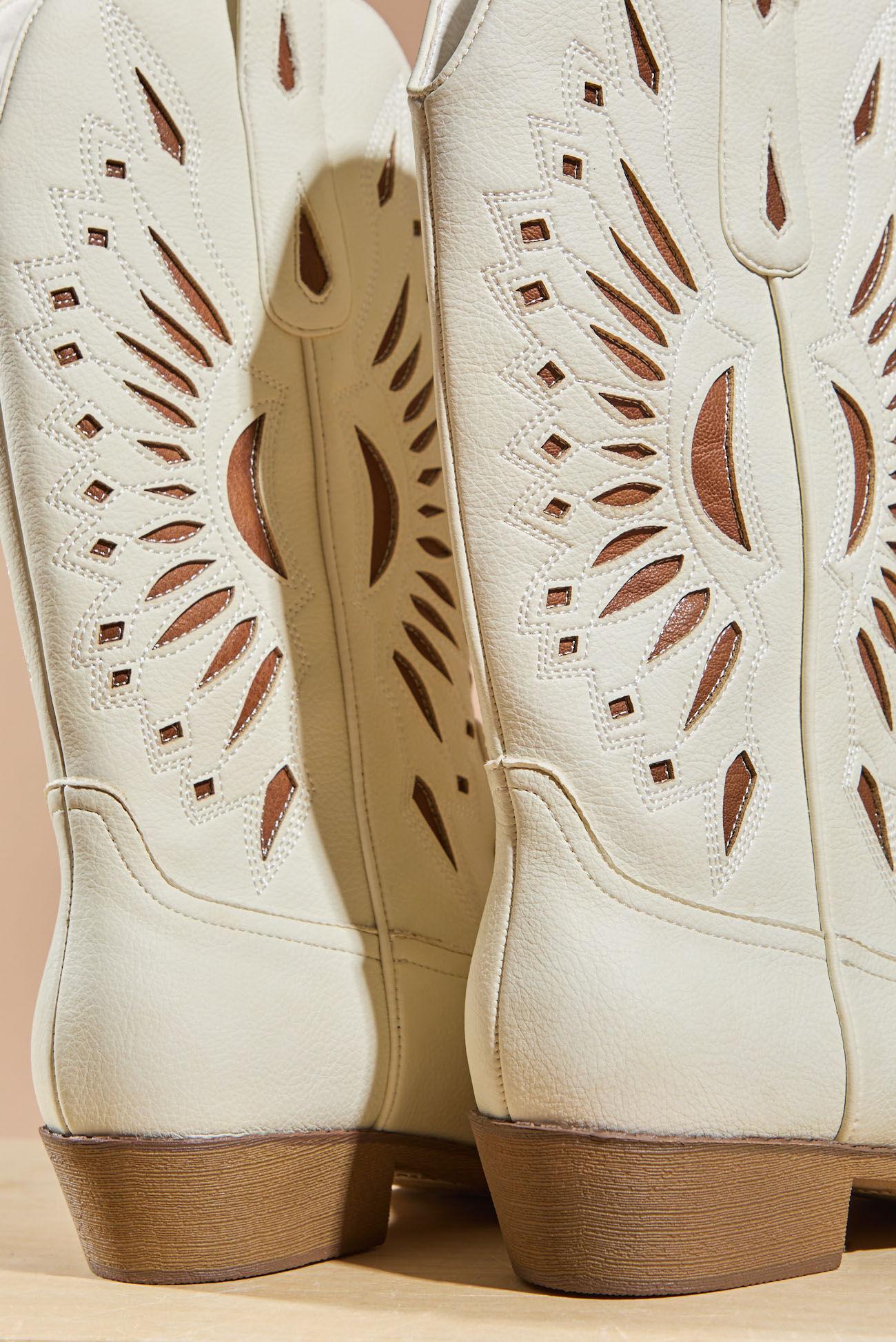 Bandera Cutout Western Boot Product Image