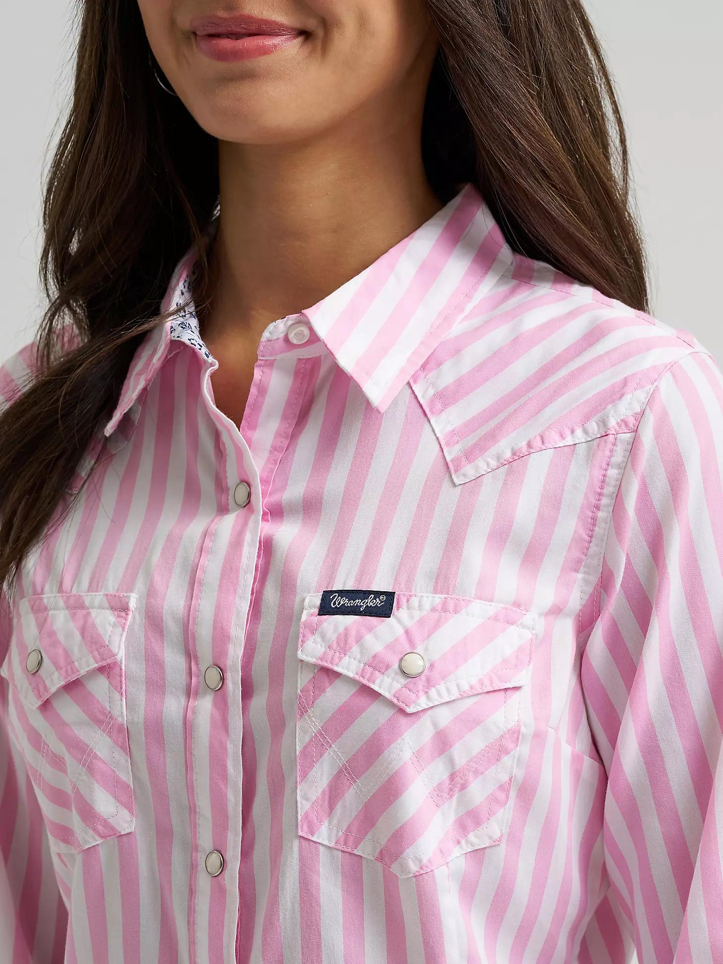 Women's Wrangler Olivia Western Slim Snap Shirt | Women's TOPS | Wrangler® Product Image
