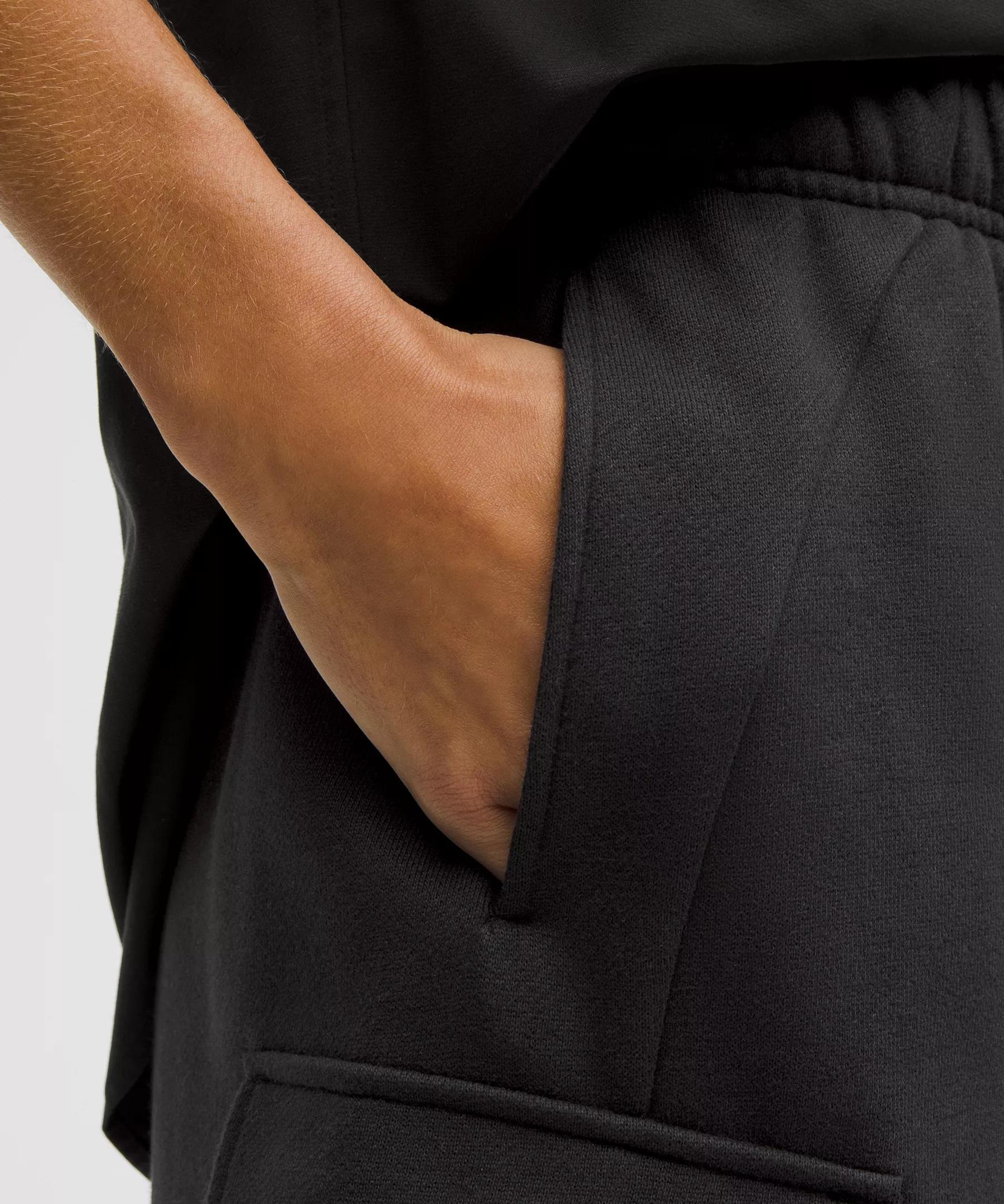 Scuba Mid-Rise Oversized Cargo Short 9" Product Image