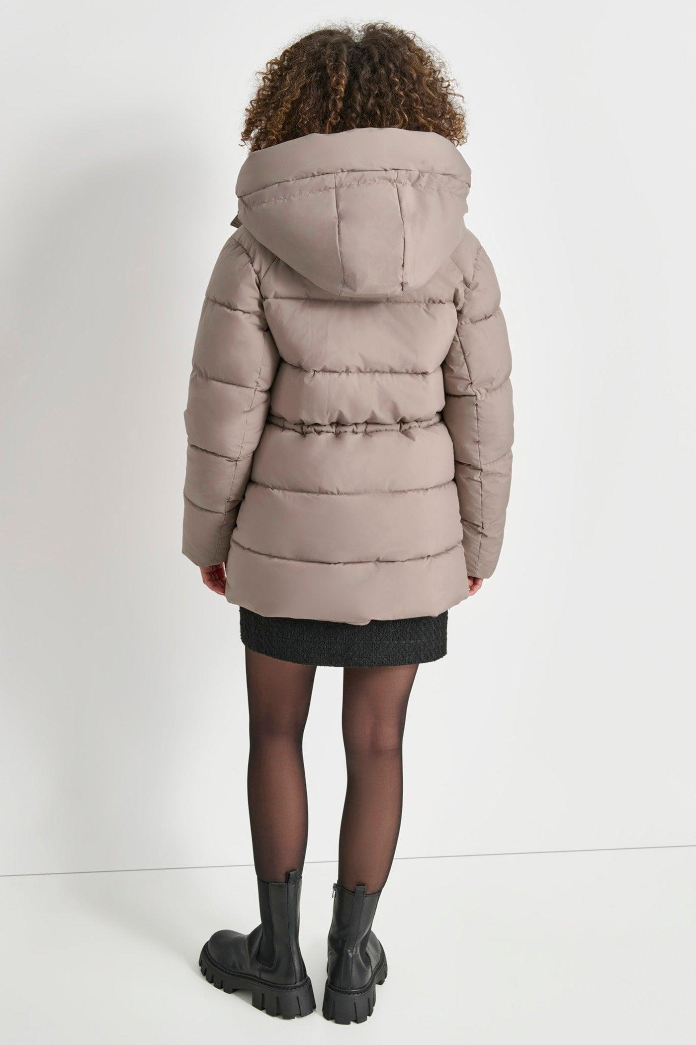 MID LENGTH LUSH PUFFER JACKET Product Image