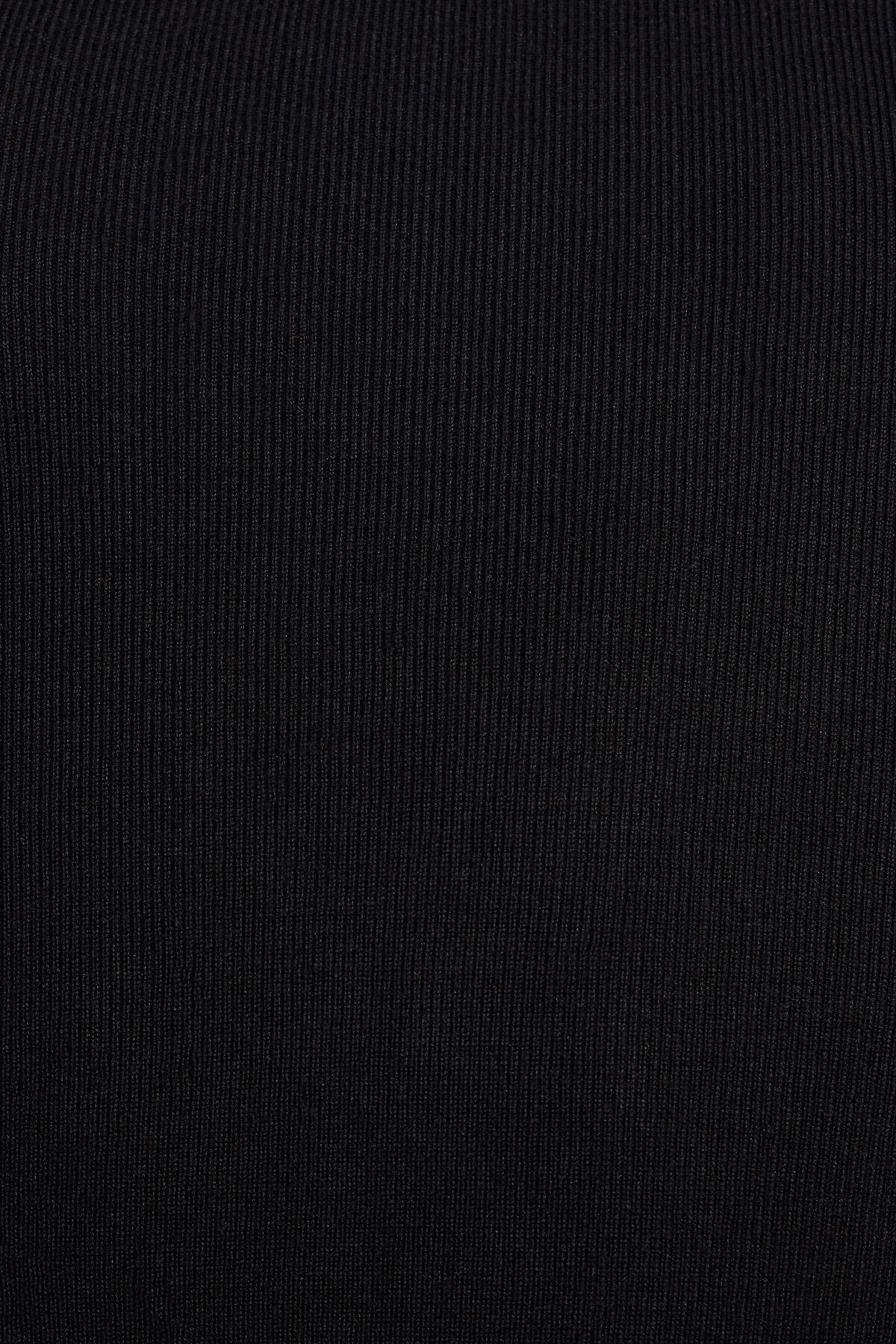 Sleek Sweetheart T Shirt Product Image