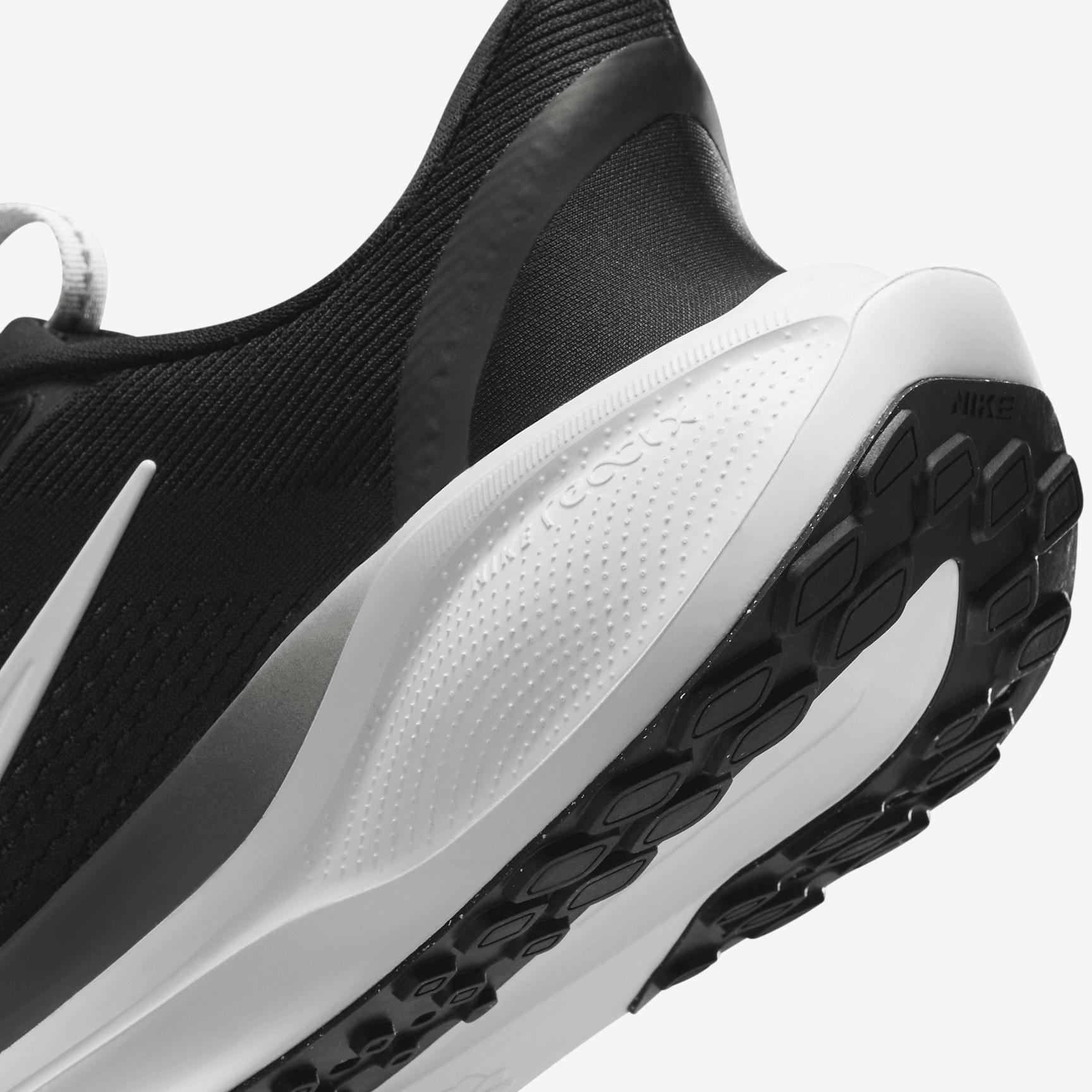 Nike Womens Pegasus EasyOn Road Running Shoes | FQ7844-400 Product Image