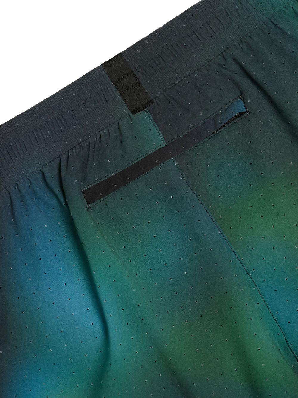 M Run shorts Product Image