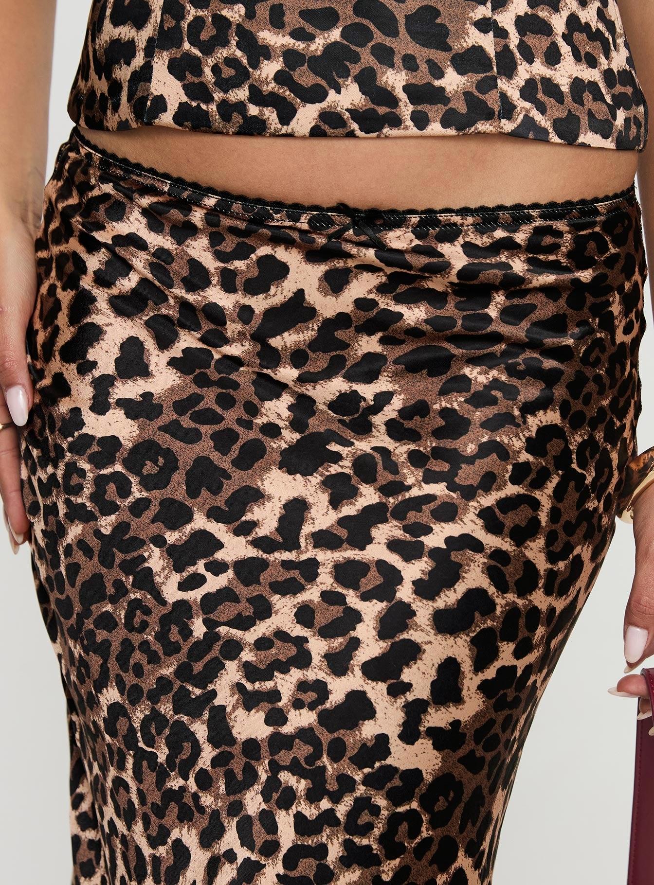 Enigmatic Maxi Skirt Leopard Product Image