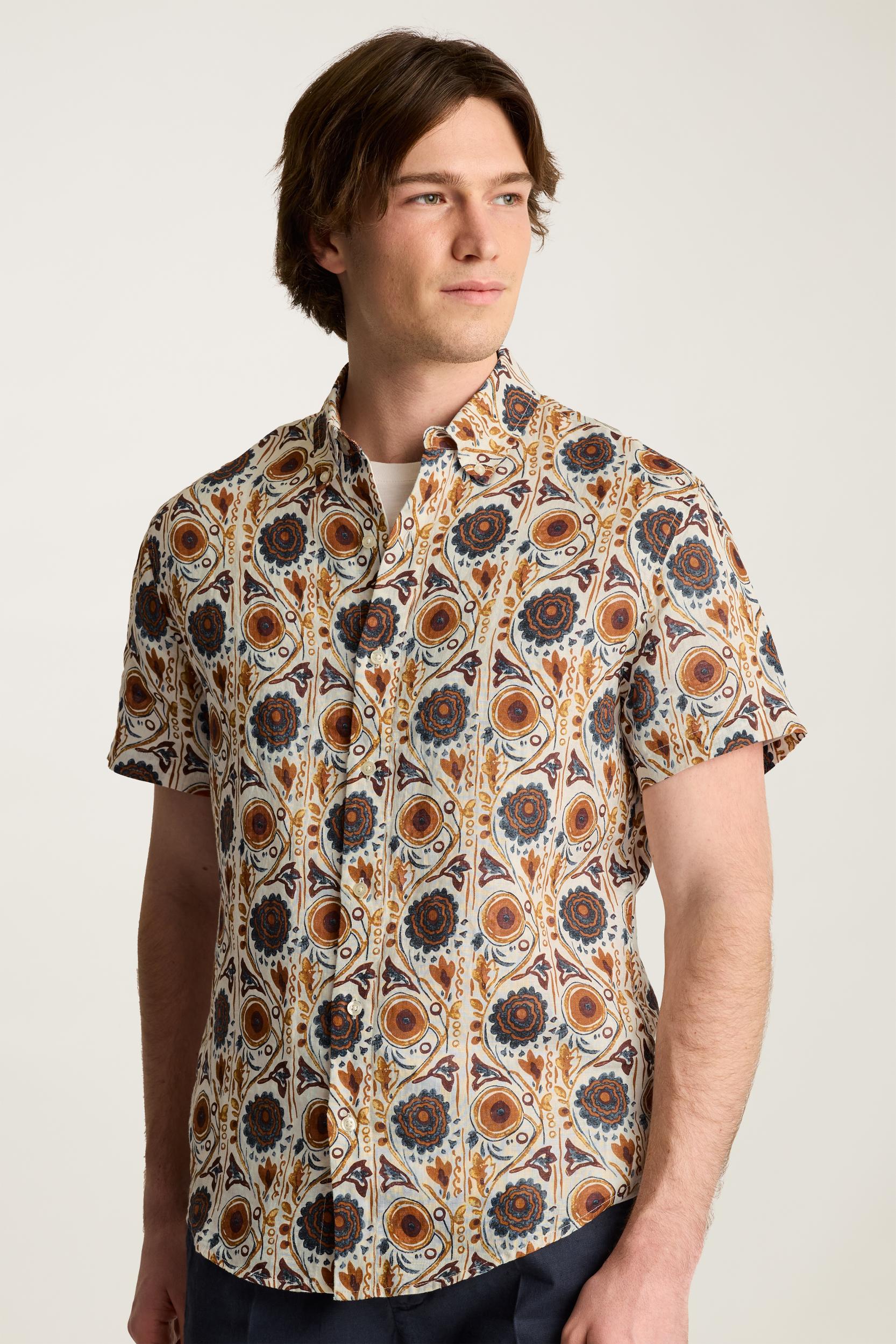 Riviera Linen Short Sleeve Shirt Product Image