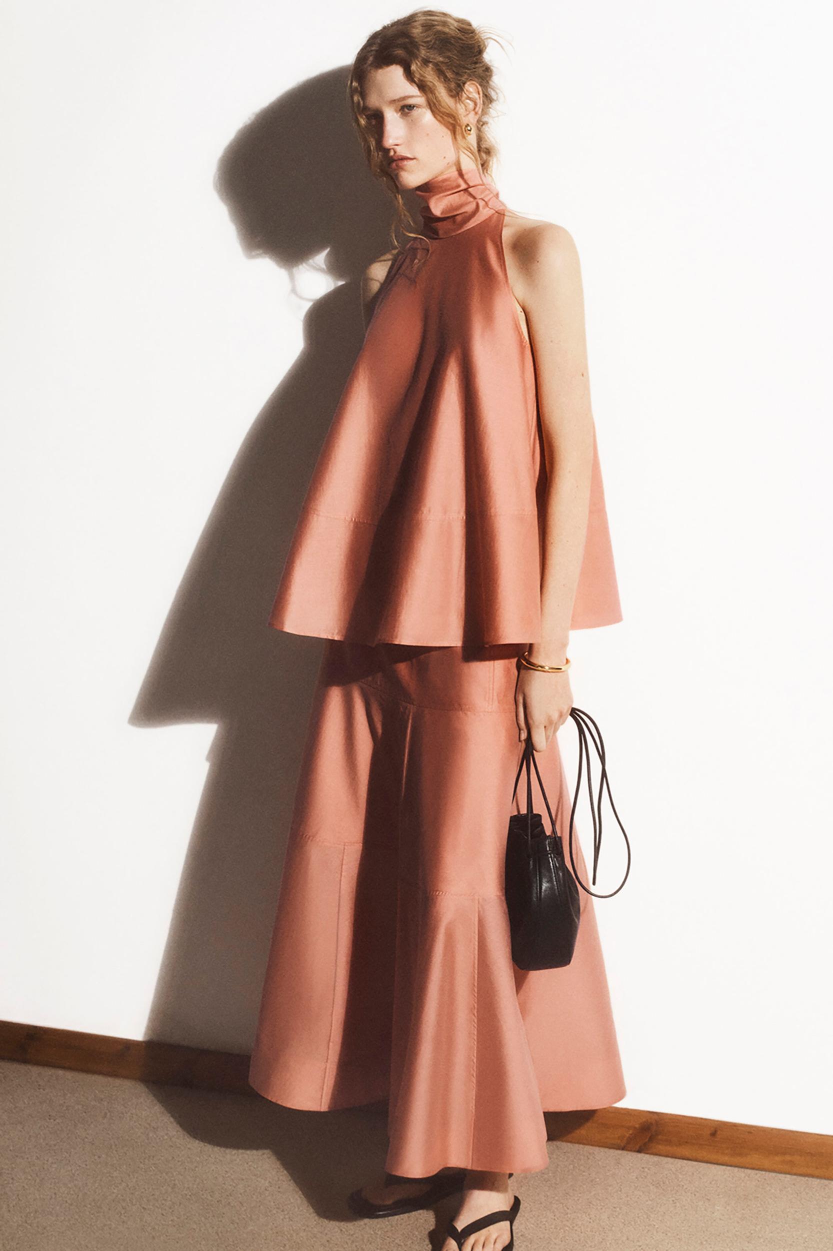 FLUID HALTERNECK TOP Product Image