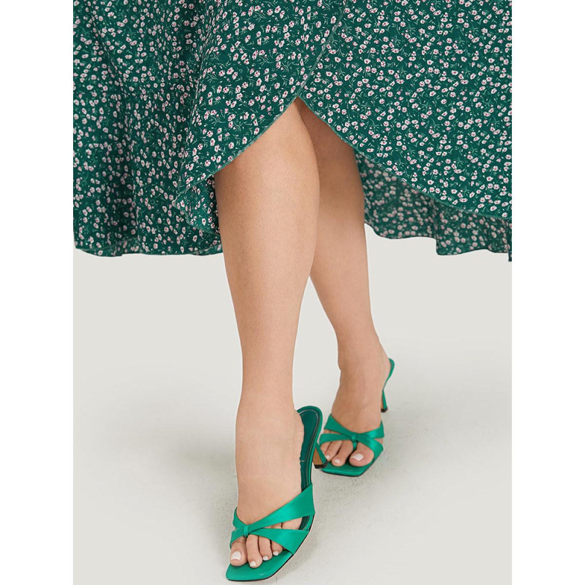 Plus Size Ditsy Floral Shirred Bowknot Pocket Wrap Hem Dress Teal Women Elegant Wrap Square Neck Short sleeve Curvy Midi Dress BloomChic 28/5X Product Image