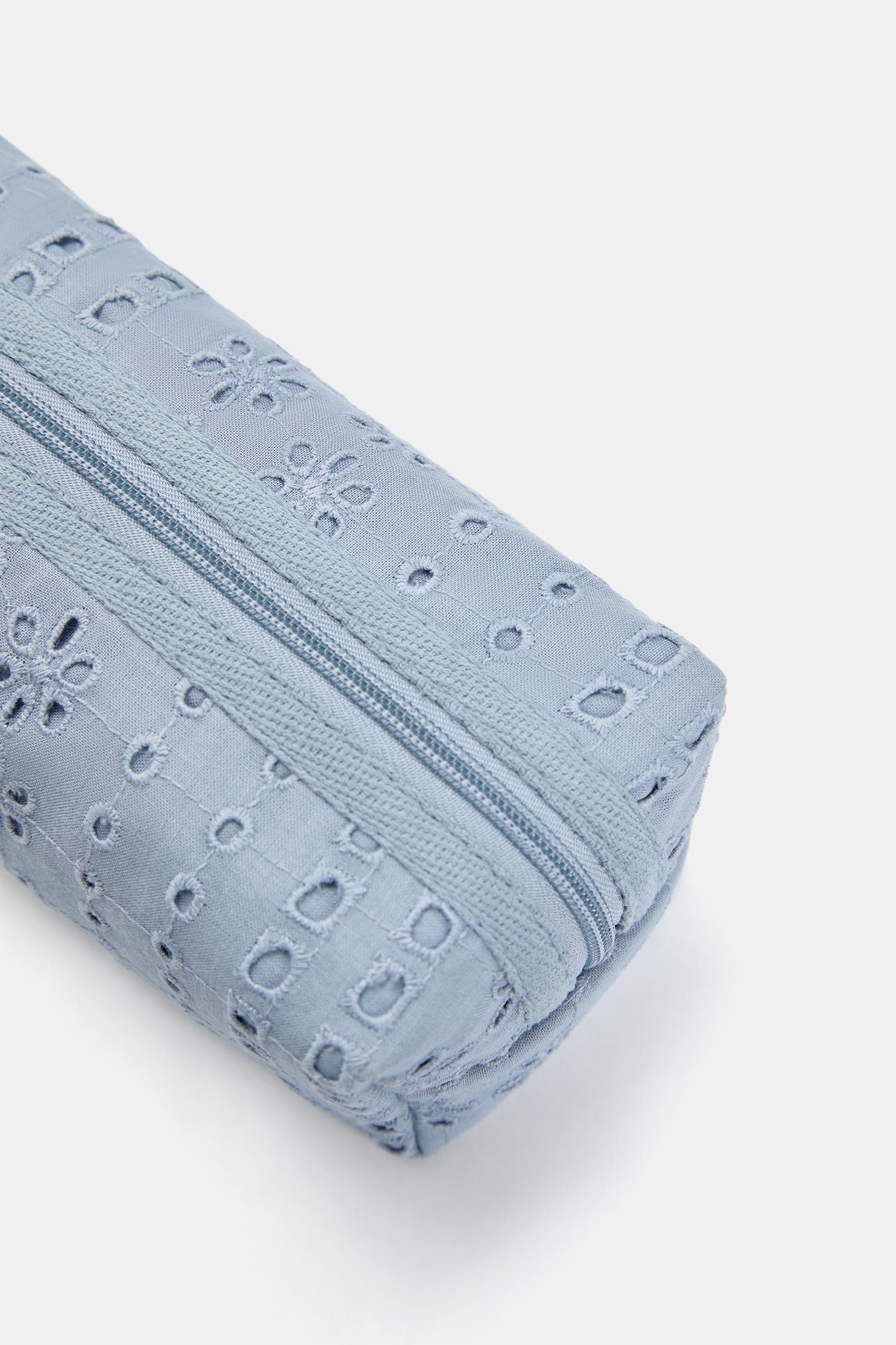 Embroidered make-up bag Product Image