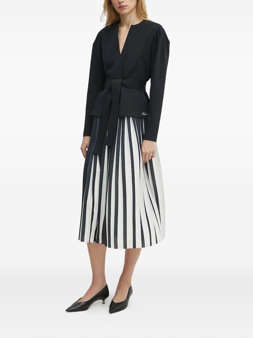 belted cardigan Product Image