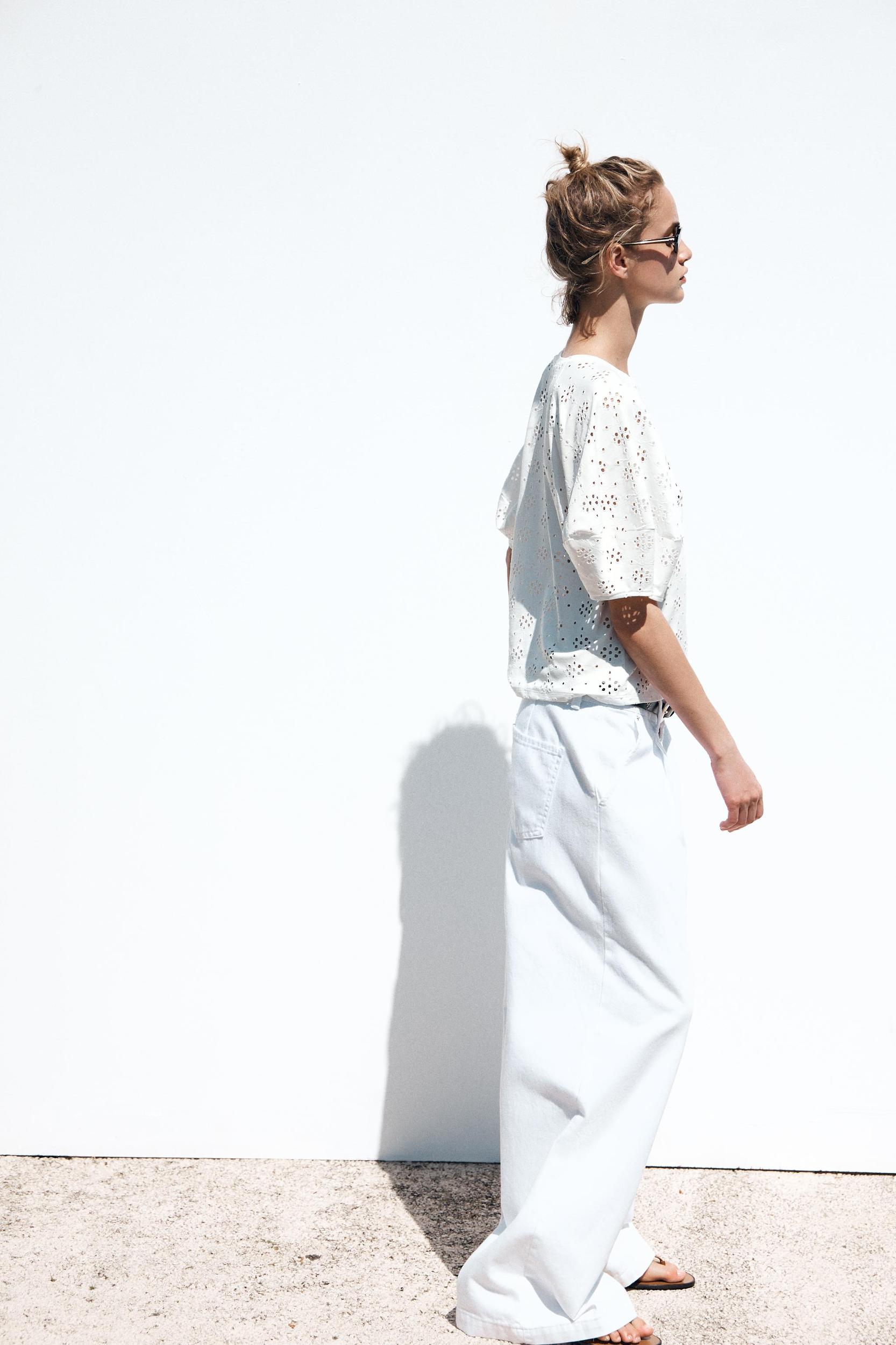 PERFORATED EMBROIDERY T-SHIRT Product Image