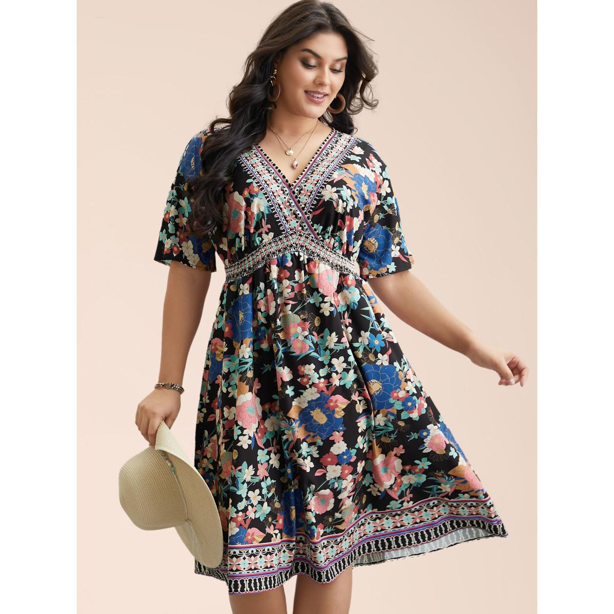 Plus Size Boho Print Shirred V-Neck Flared Midi Dress Black Women Boho Shirred V-neck Elbow-length sleeve Curvy BloomChic 28/5X Product Image