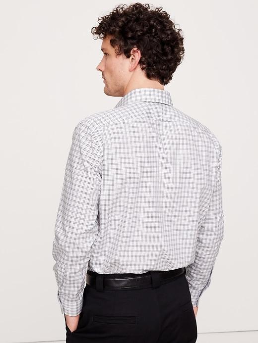 Standard-Fit Wrinkle-Resistant Dress Shirt Product Image