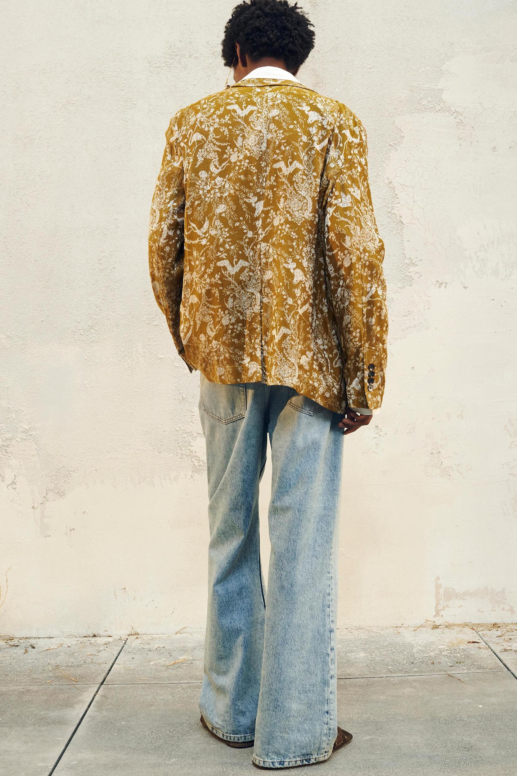 LIMITED EDITION FLOWY JACQUARD BLAZER Product Image