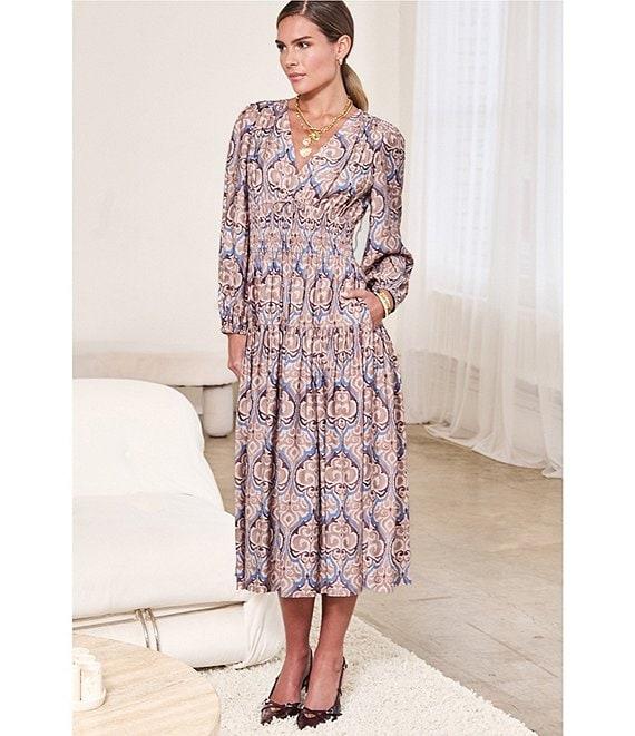 Current Air Medallion Print V-Neck Long Sleeve Pleated Midi Dress Product Image