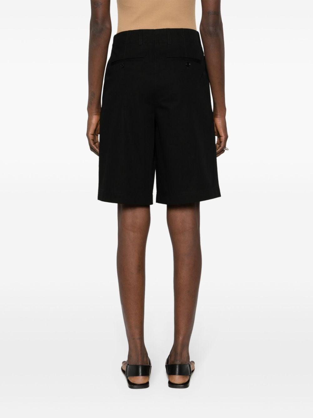 knee-length twill shorts Product Image