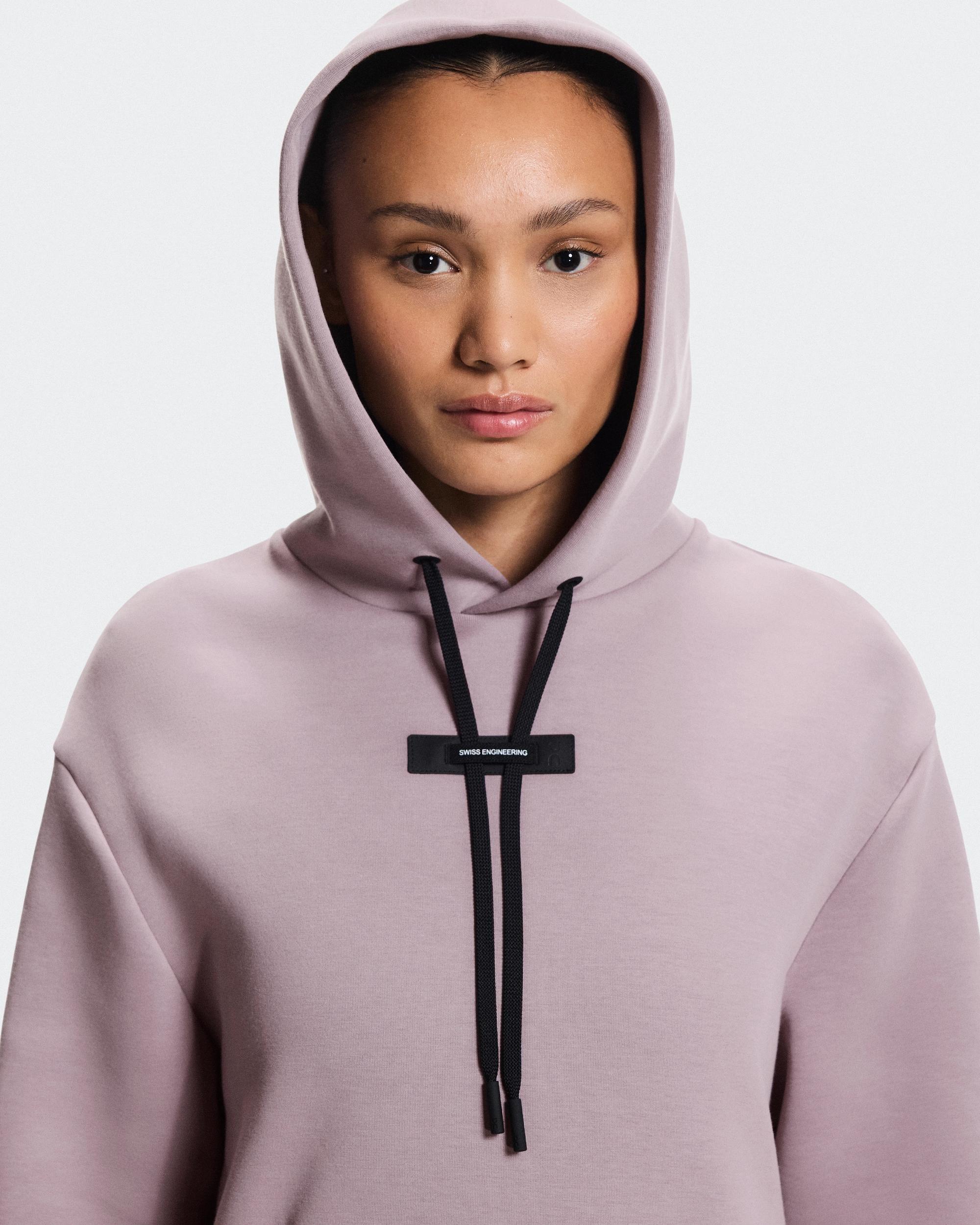 Focus Tech Hoodie: Women's High-Performance Hoodie | On Product Image