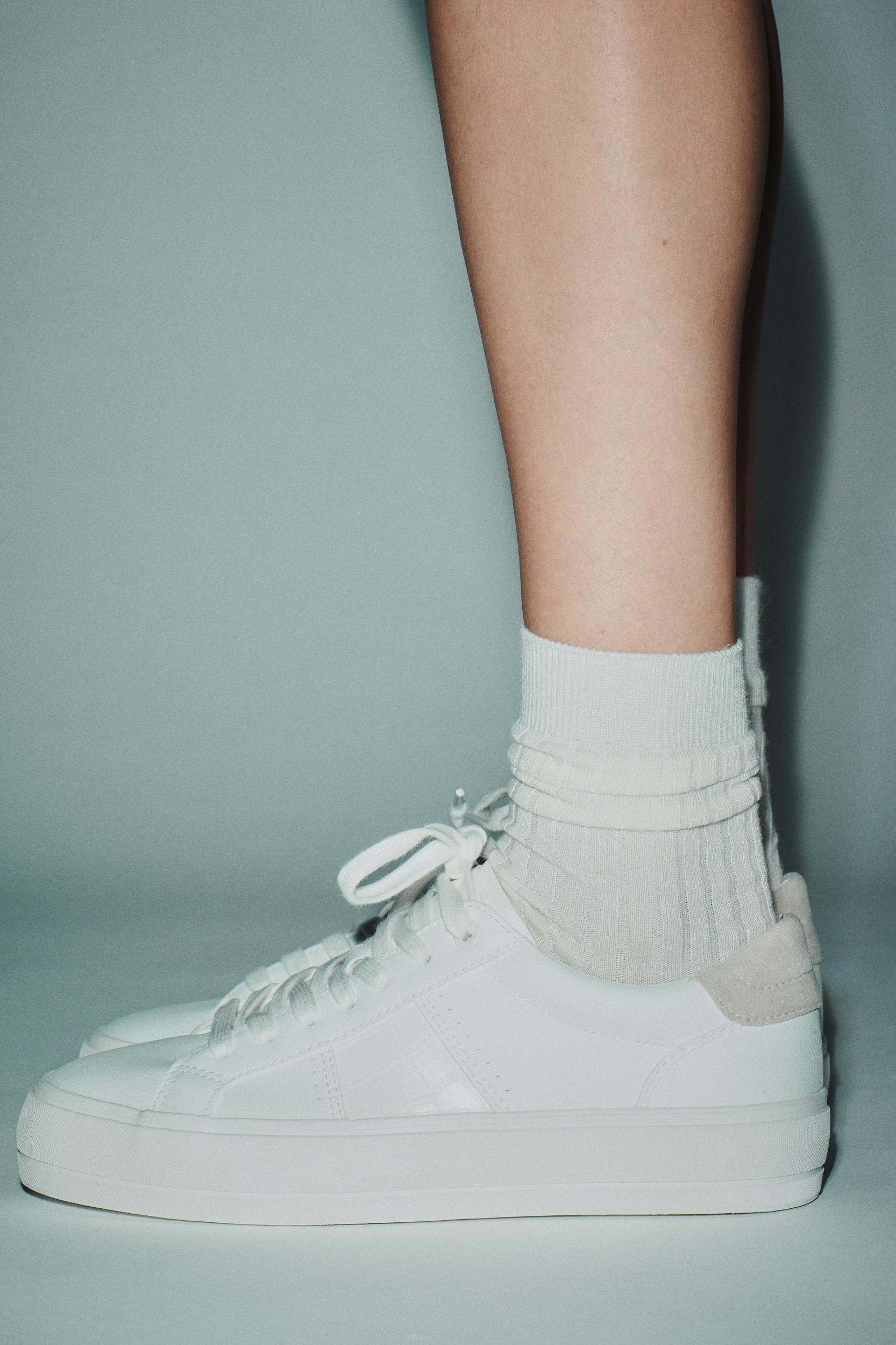 TOPSTITCHING DETAIL SNEAKERS Product Image