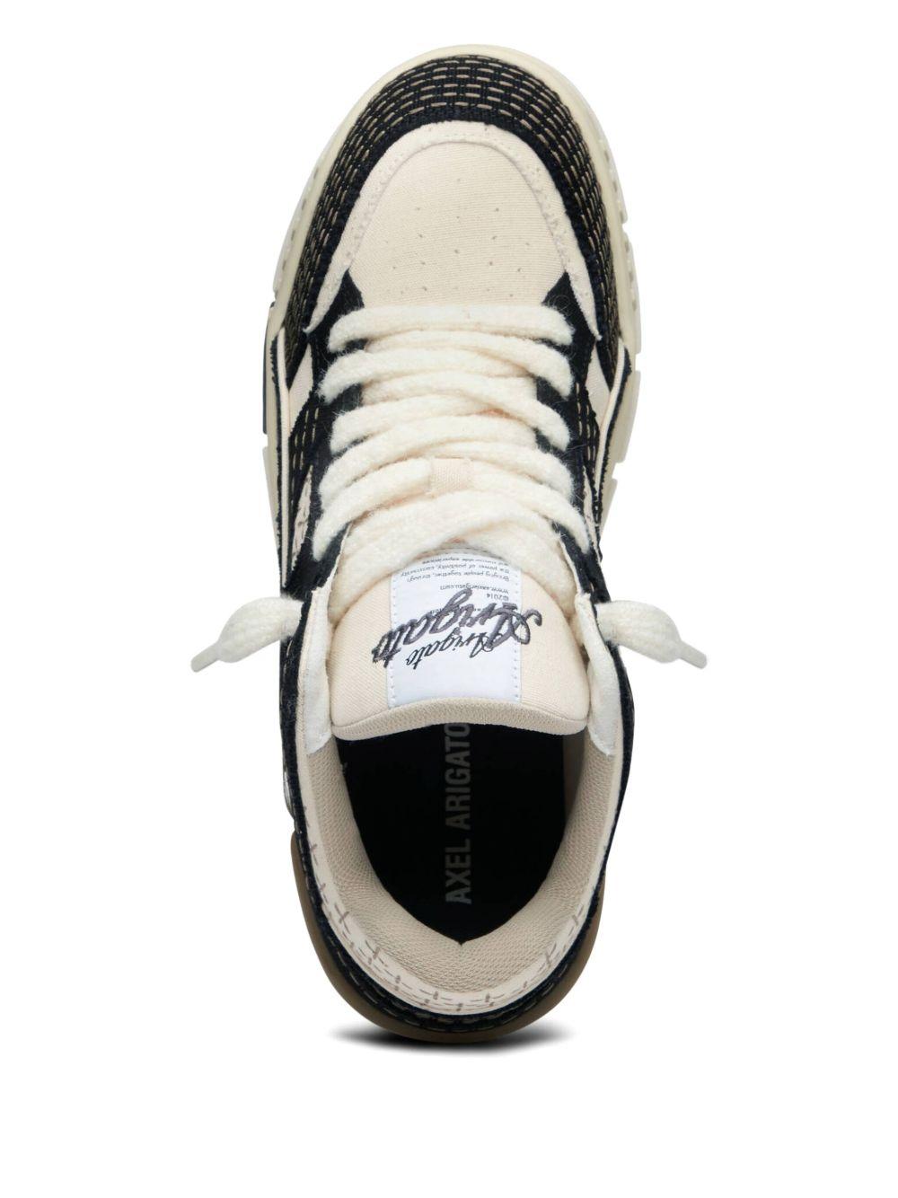 Area sneakers Product Image