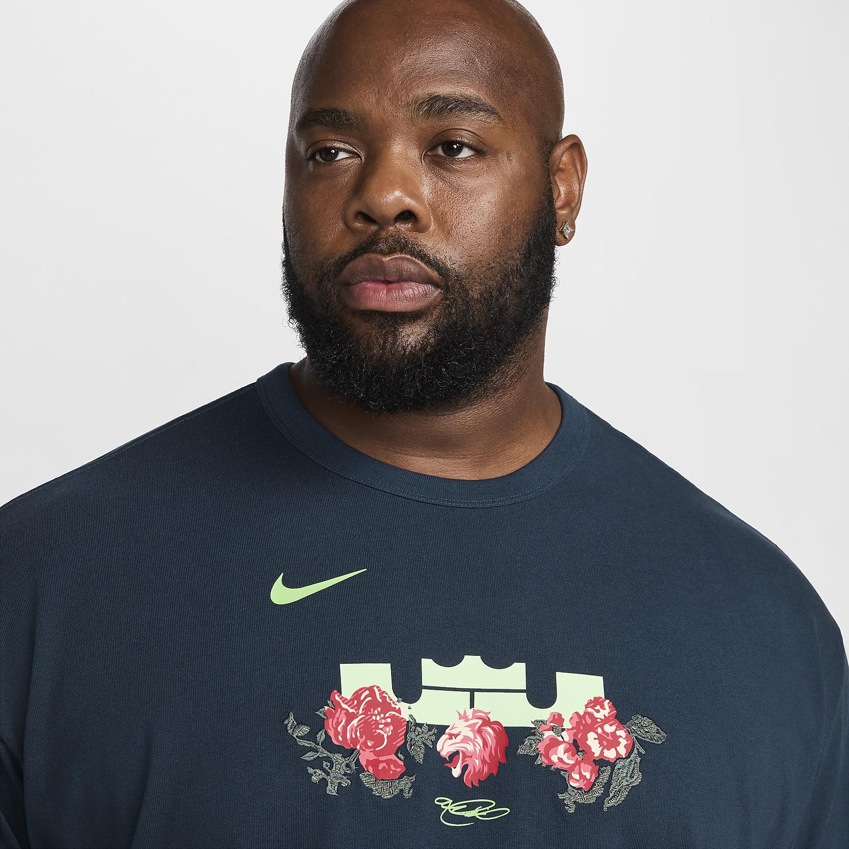 LeBron Men's Max90 Basketball T-Shirt Product Image