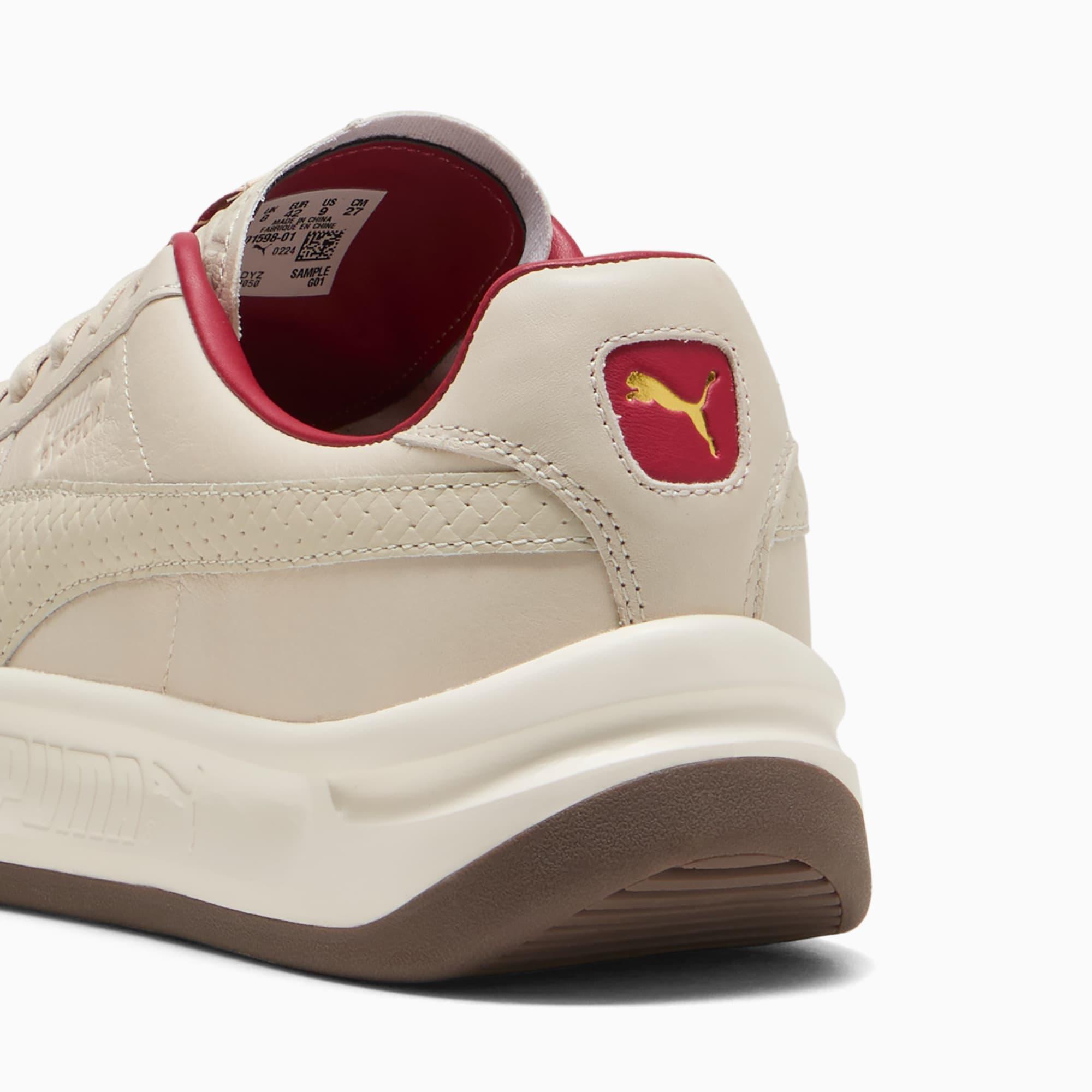 PALAIS ARTISAN GV Special Men's Sneakers Product Image