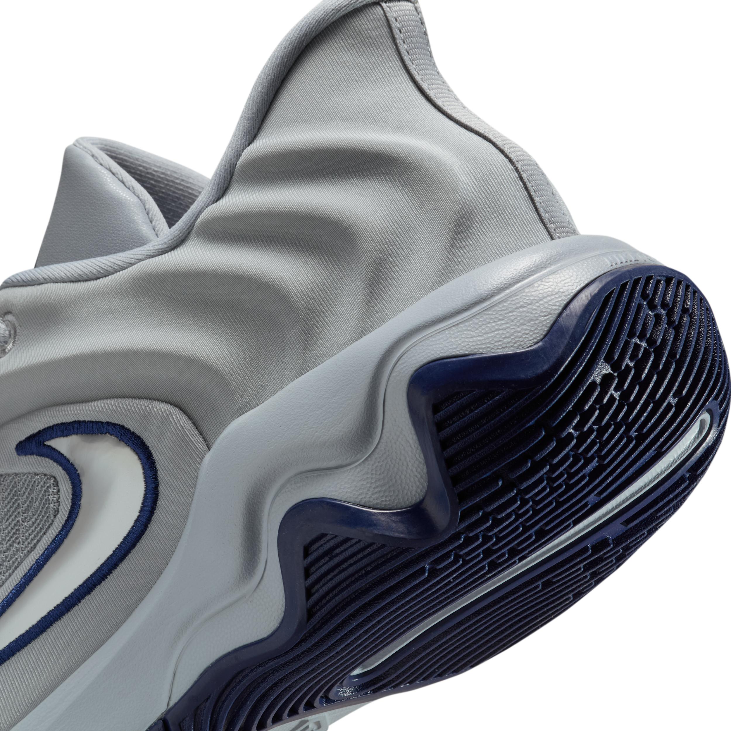 Nike Men's Giannis Immortality 4 Basketball Shoes Product Image