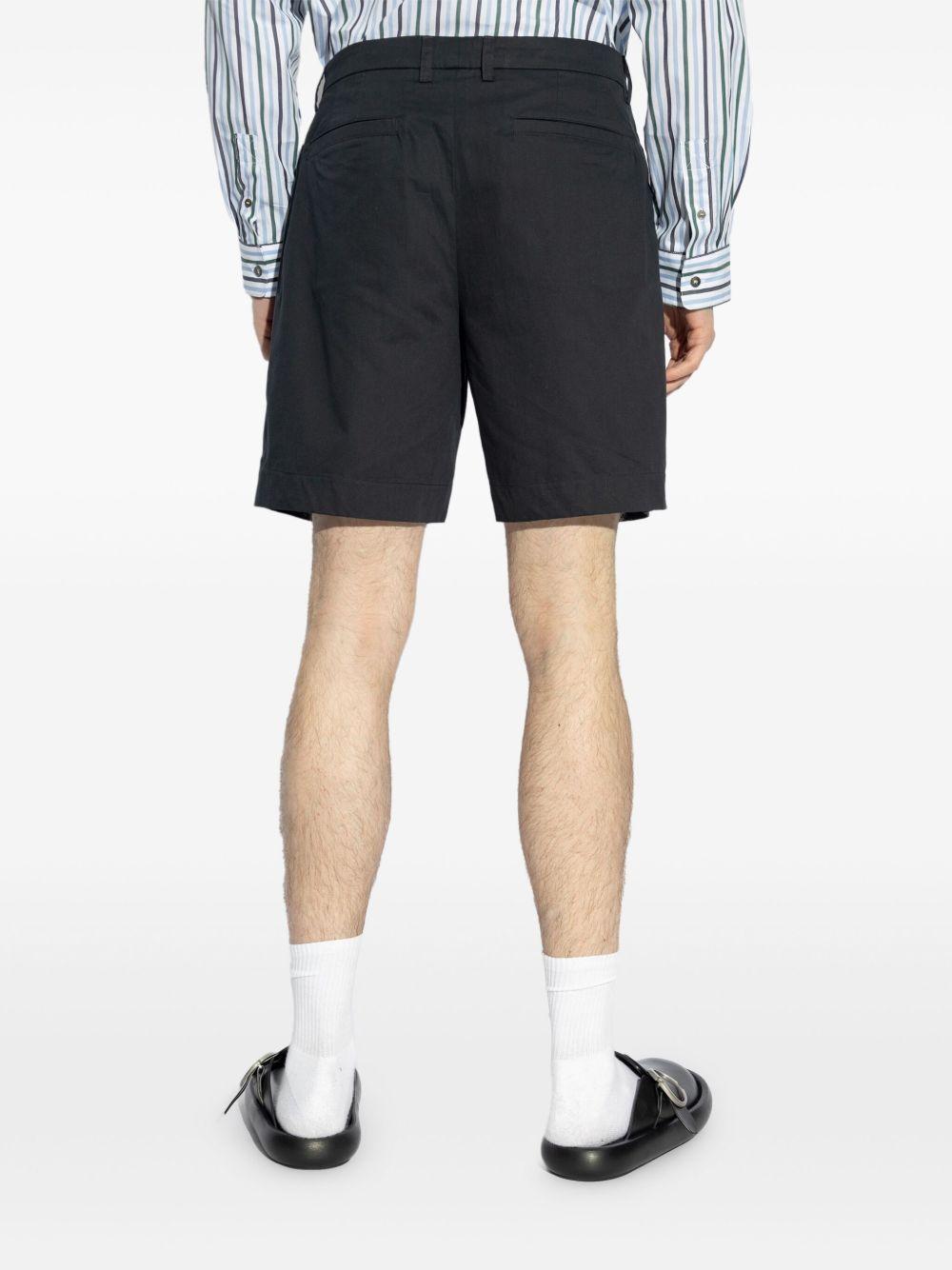 organic cotton tailored shorts Product Image