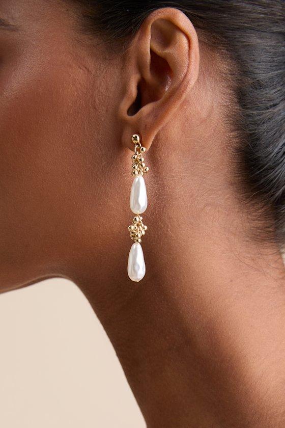 Mariam Gold Pearl Drop Earrings Product Image