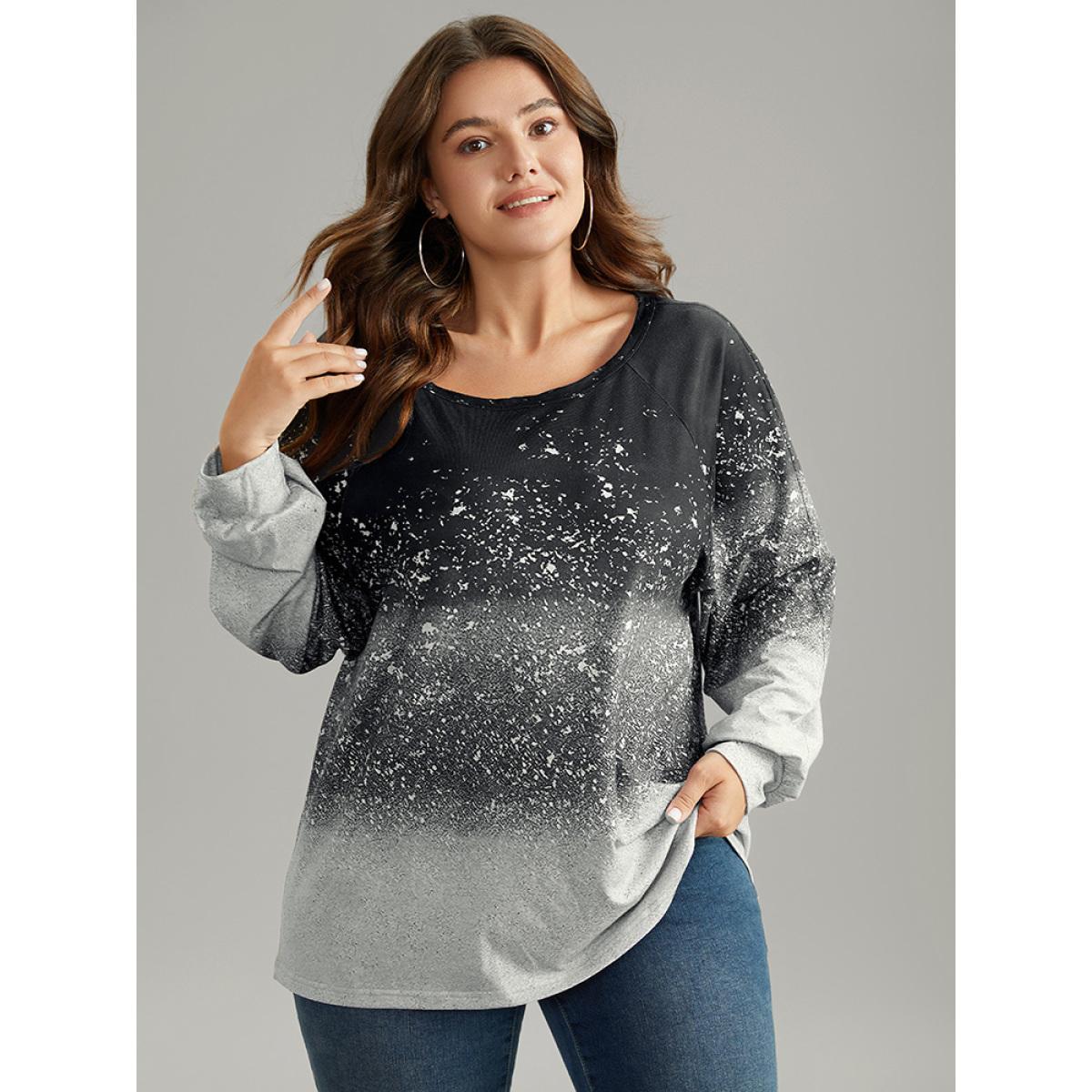 Plus Size Ombre Raglan Sleeve Contrast T-shirt BlackFlower Women Casual Elastic cuffs Colorblock Round Neck Everyday T-shirts BloomChic 10/M Product Image