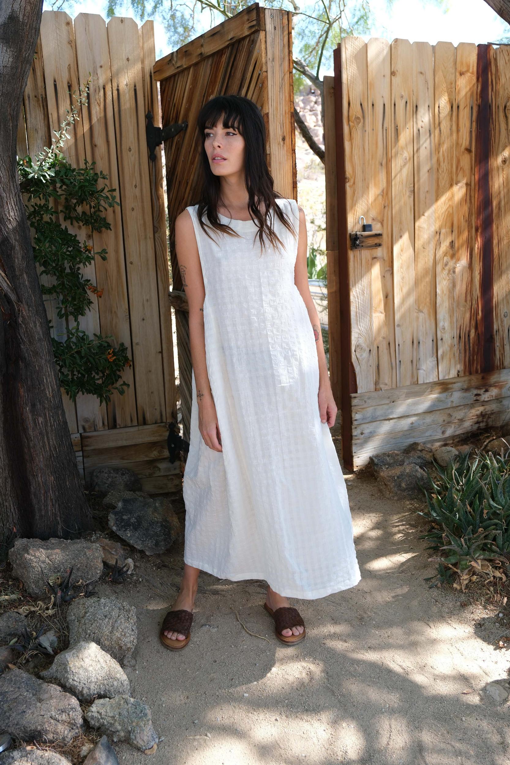 Crinkly Midi dress Product Image