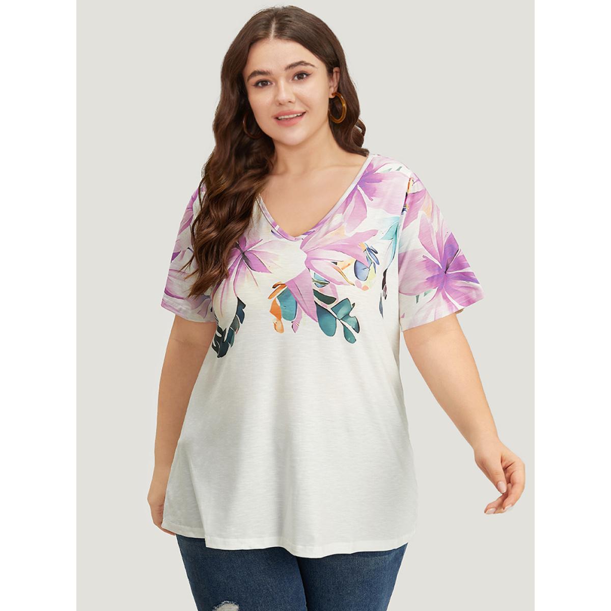 Plus Size Floral Printed Short Sleeve V Neck T-shirt Lilac Women Elegant Floral V-neck Work T-shirts BloomChic 14-16/1X Product Image