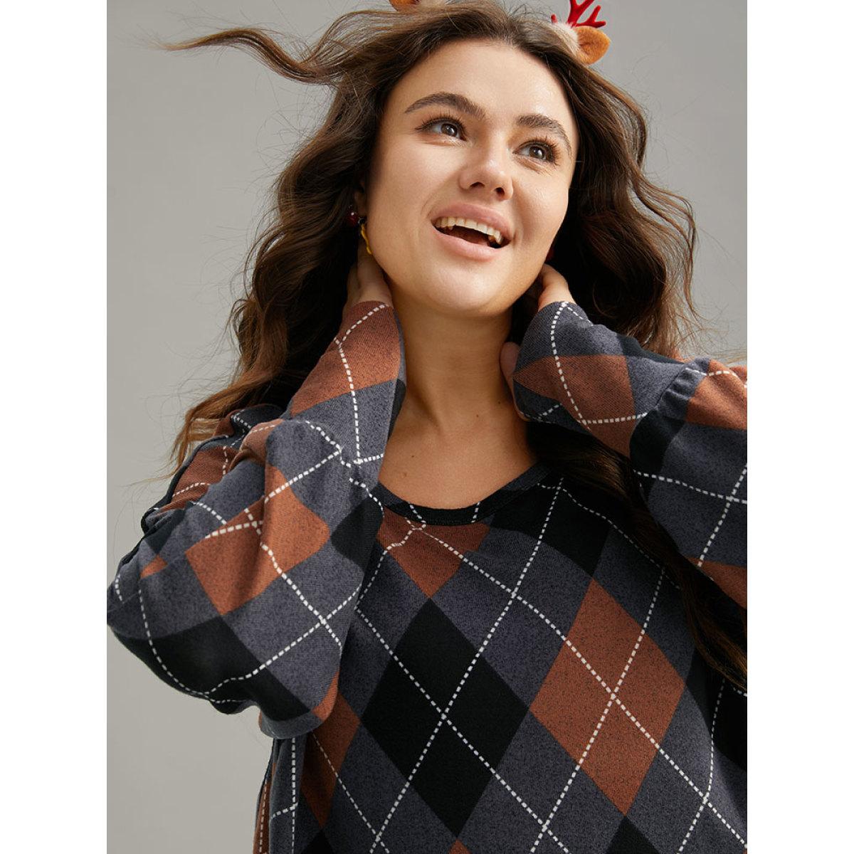 Plus Size Plaid Contrast Round Neck Dolman Sleeve T-shirt Multicolor Women Casual Contrast Plaid Round Neck Festival-Christmas T-shirts BloomChic 18-20/2X Product Image