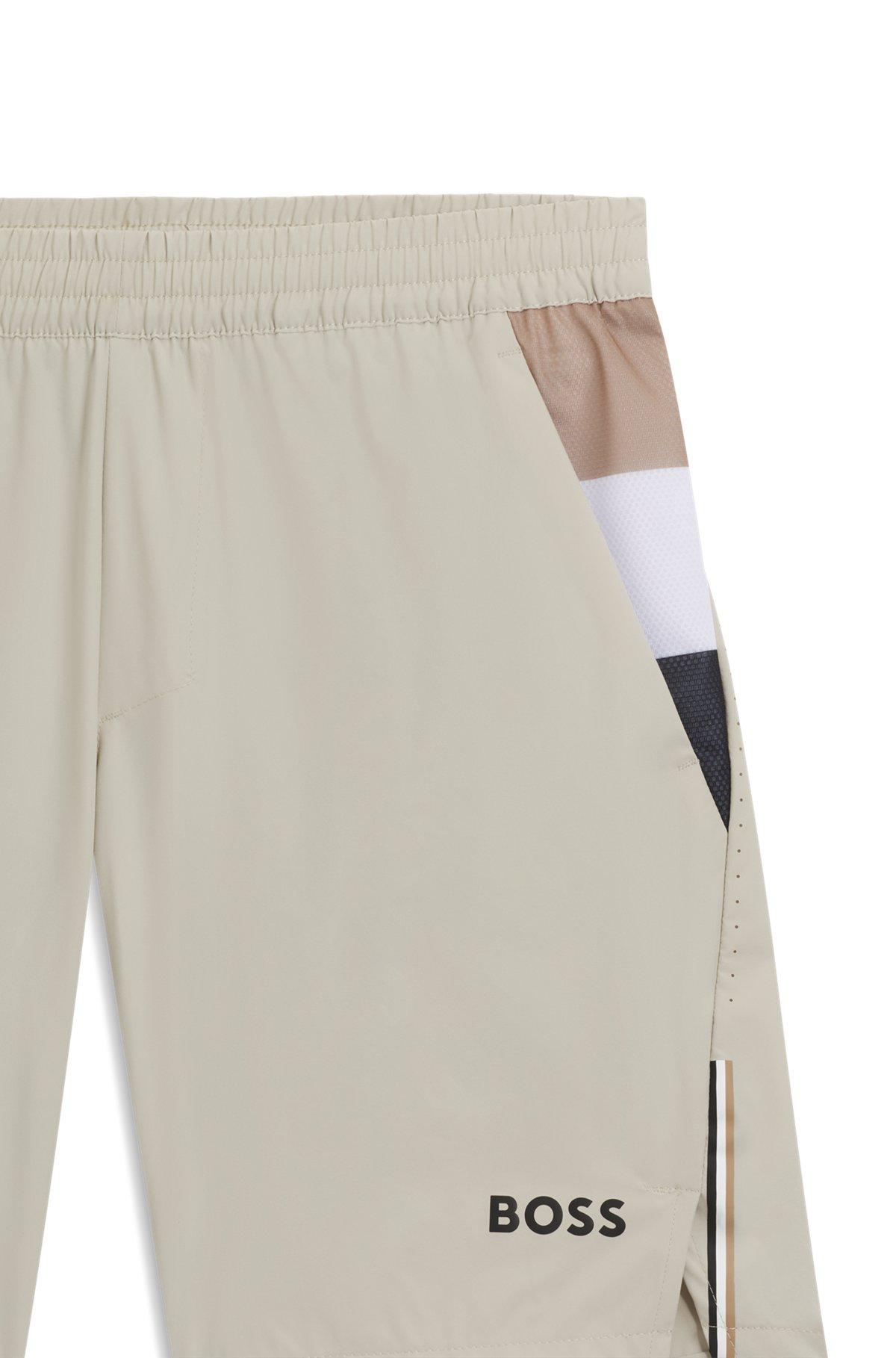 Active tennis shorts in stretch fabric with moisture management Product Image