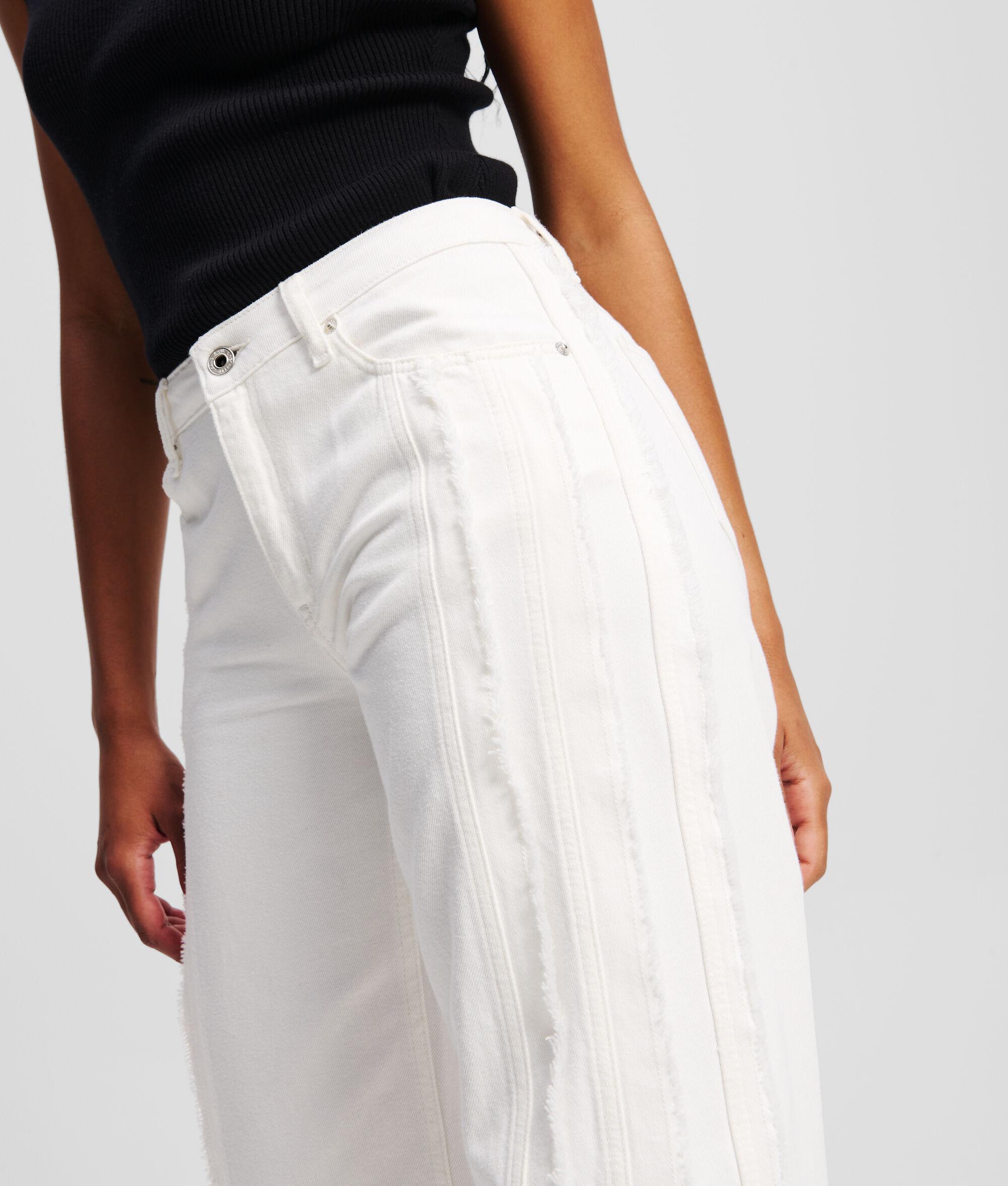 RAISED SEAM RELAXED JEANS  Product Image