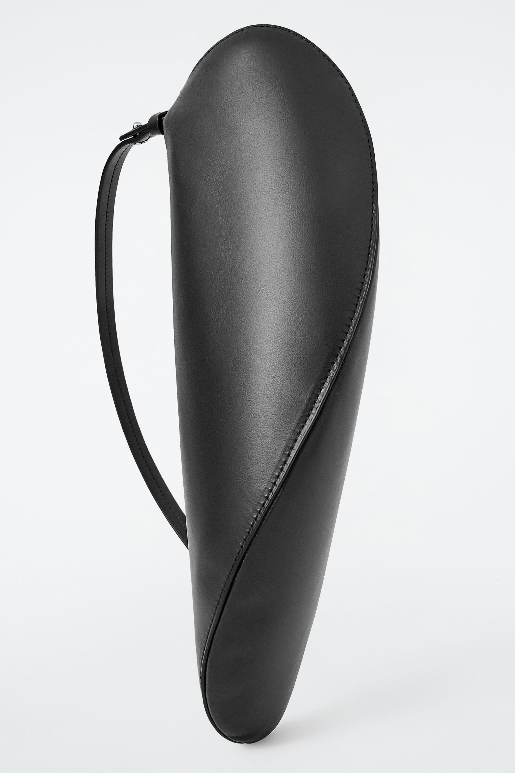 COVE CLUTCH BAG - LEATHER Product Image