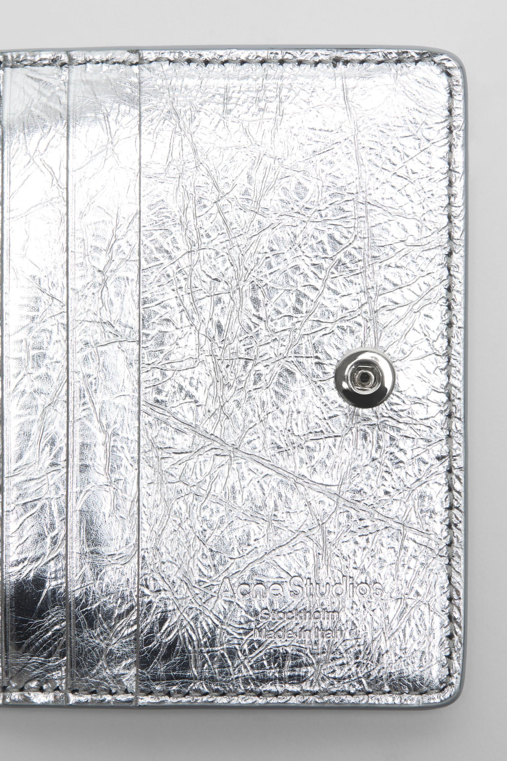 Folded leather wallet Product Image