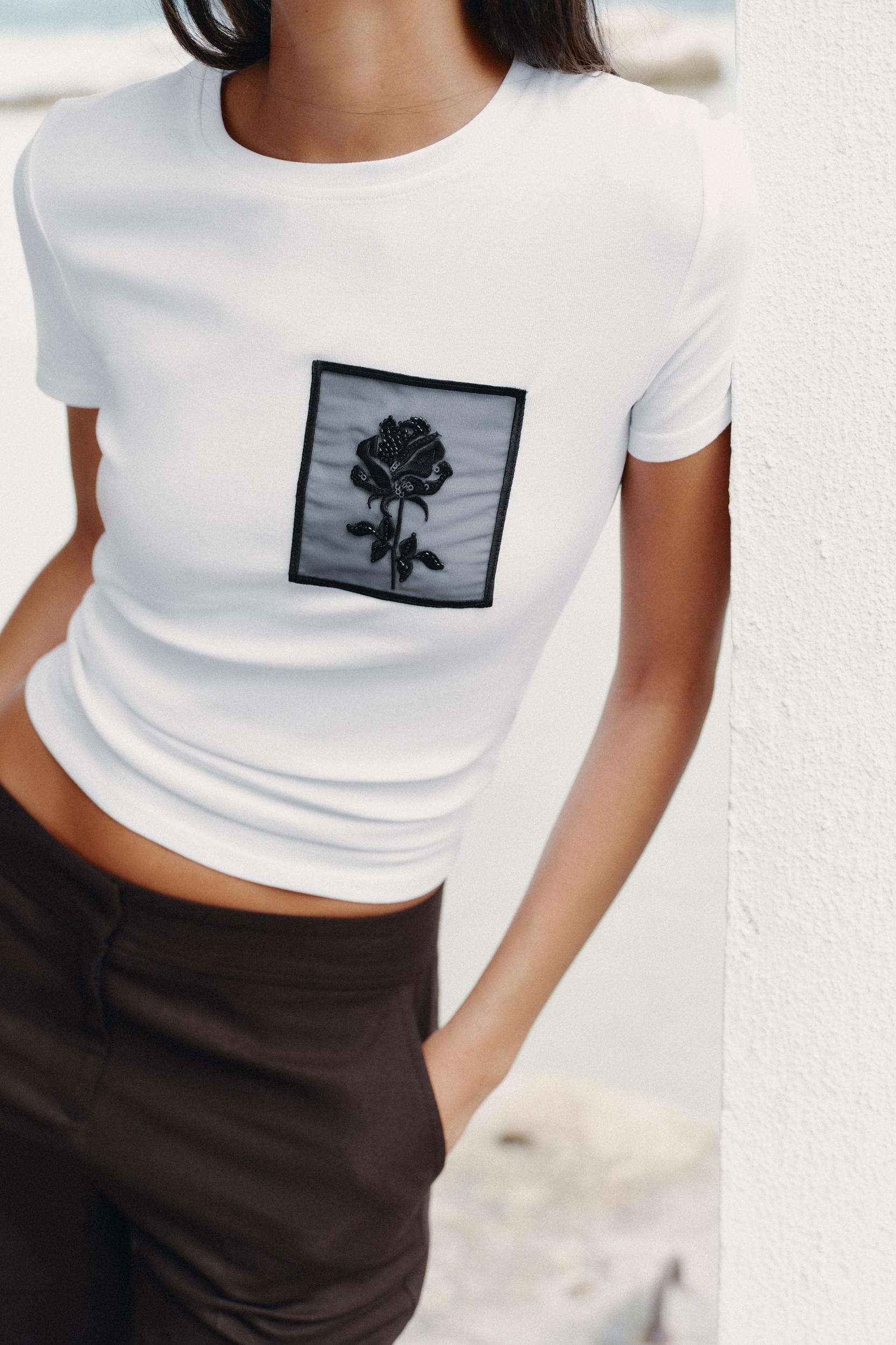 FLORAL POCKET T-SHIRT Product Image
