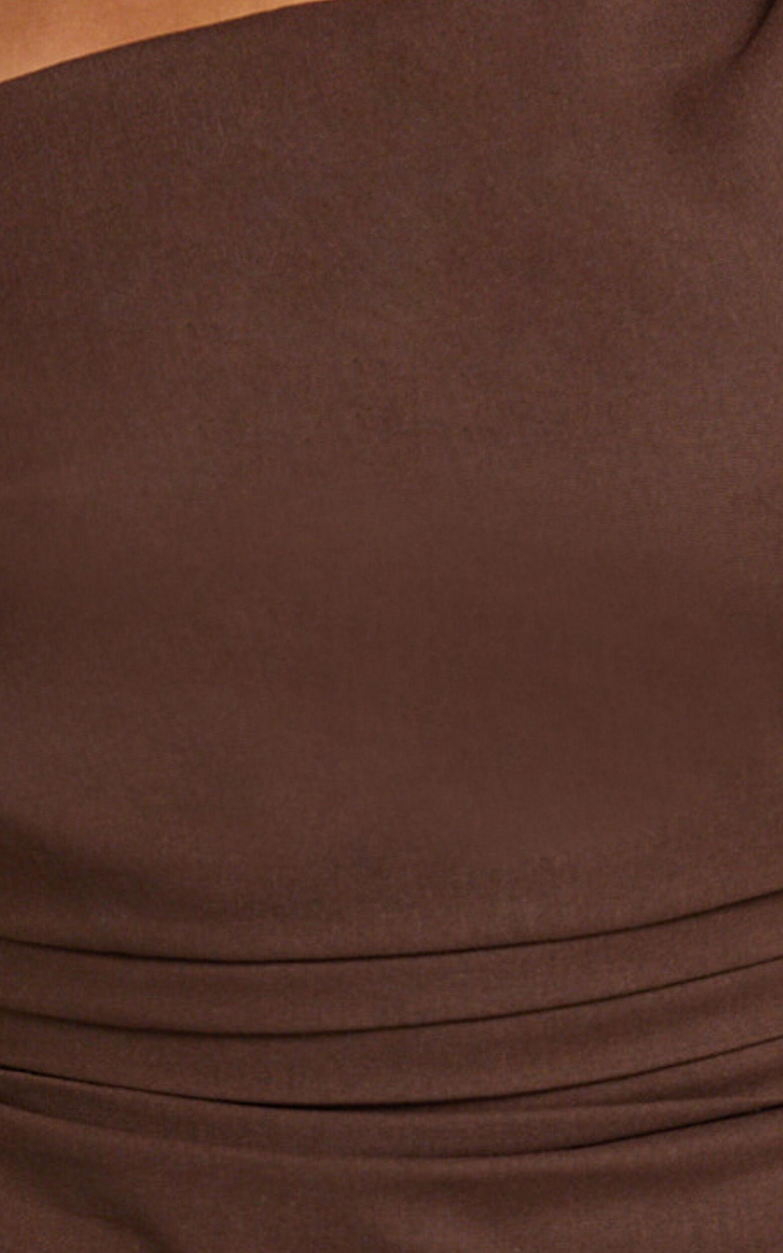 Ivy Top - Linen Off Shoulder Tie Top in Chocolate Product Image