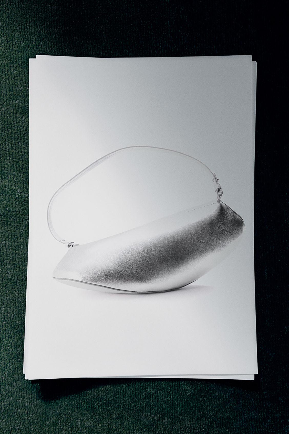 COVE CLUTCH BAG - LEATHER Product Image